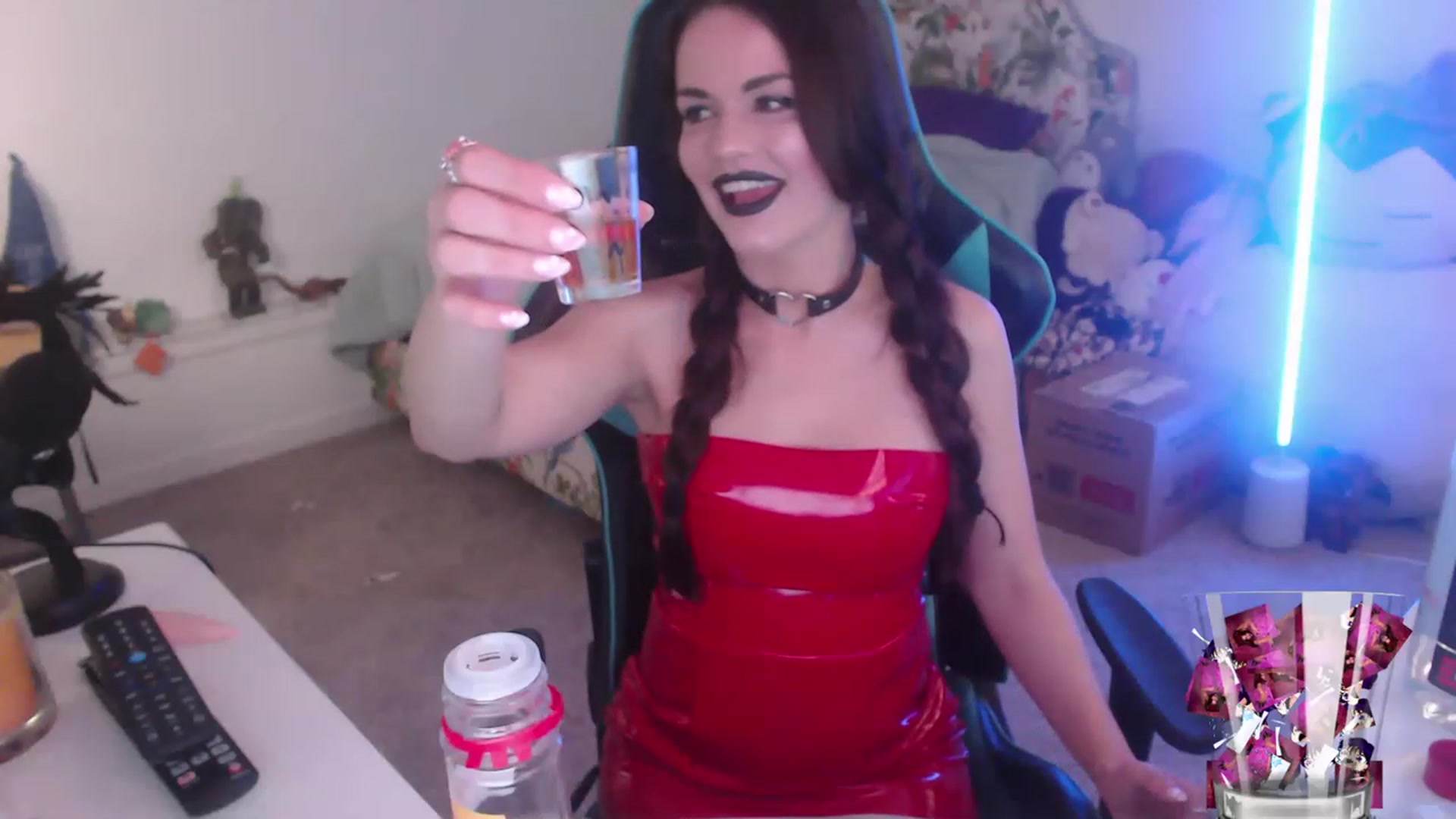 Gallery image thumbnail from DahliaIsDopey's myfreecams stream on, 12/02/2022, 03:47 image 11 of 20