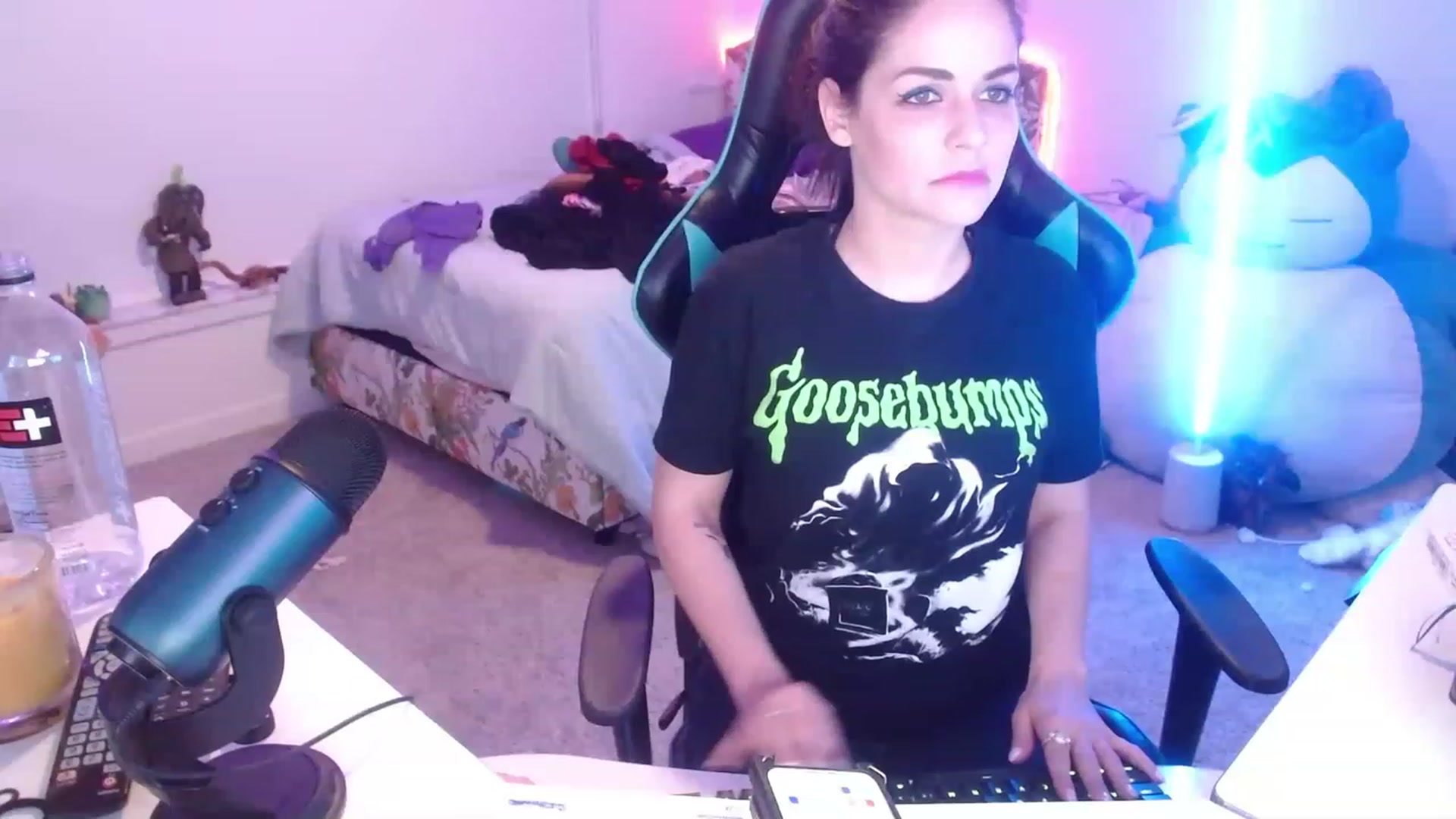 Gallery image thumbnail from DahliaIsDopey's myfreecams stream on, 12/05/2022, 04:10 image 1 of 20