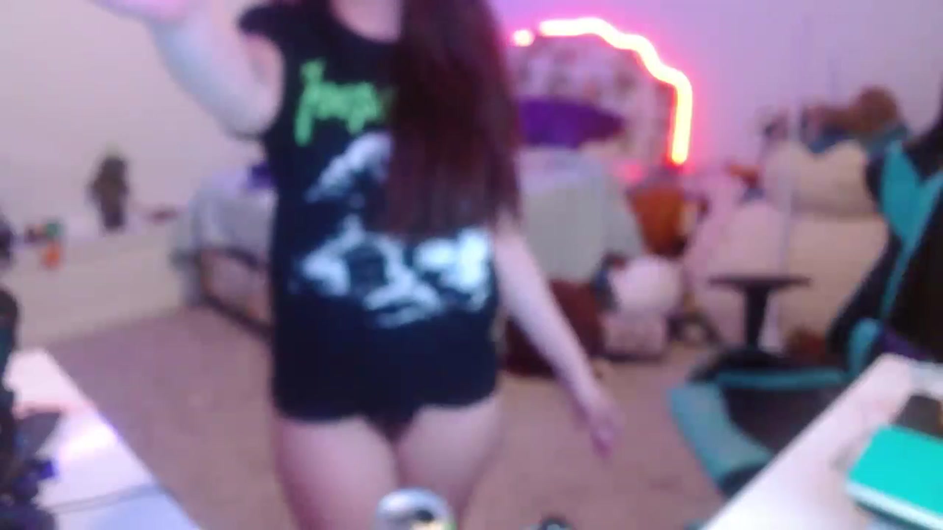 Gallery image thumbnail from DahliaIsDopey's myfreecams stream on, 12/05/2022, 06:41 image 12 of 20