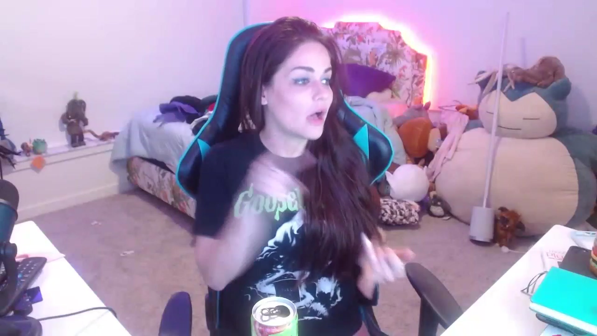 Gallery image thumbnail from DahliaIsDopey's myfreecams stream on, 12/05/2022, 06:41 image 8 of 20