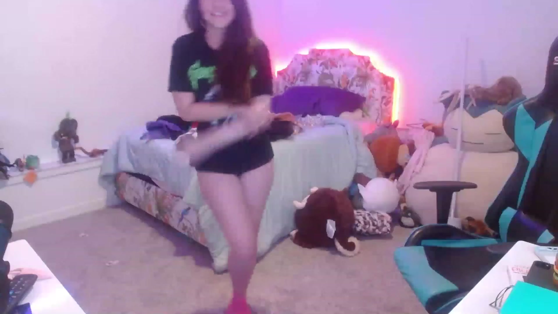 Gallery image thumbnail from DahliaIsDopey's myfreecams stream on, 12/05/2022, 06:56 image 1 of 20
