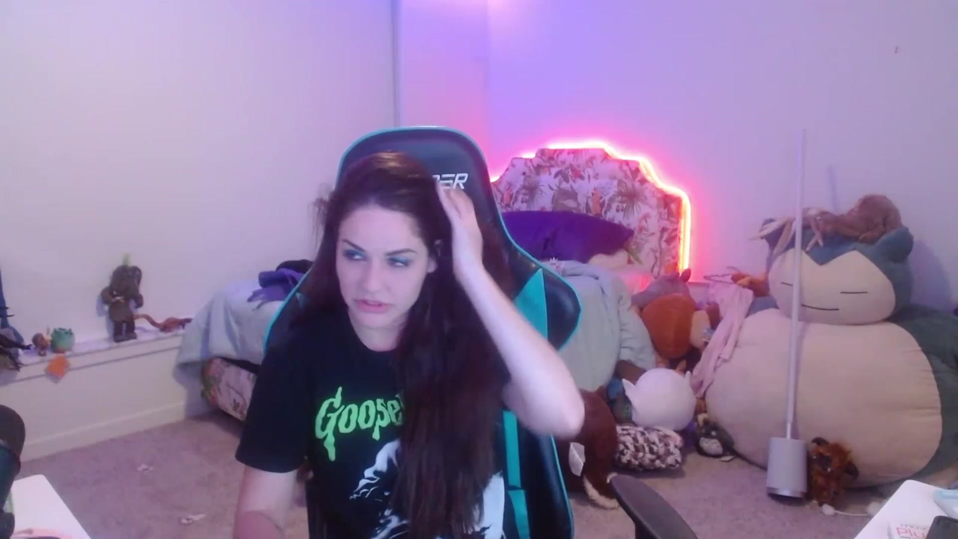 Gallery image thumbnail from DahliaIsDopey's myfreecams stream on, 12/05/2022, 06:56 image 20 of 20