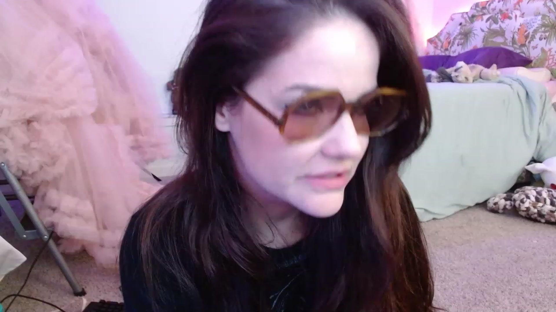 Gallery image thumbnail from DahliaIsDopey's myfreecams stream on, 12/11/2022, 06:05 image 20 of 20