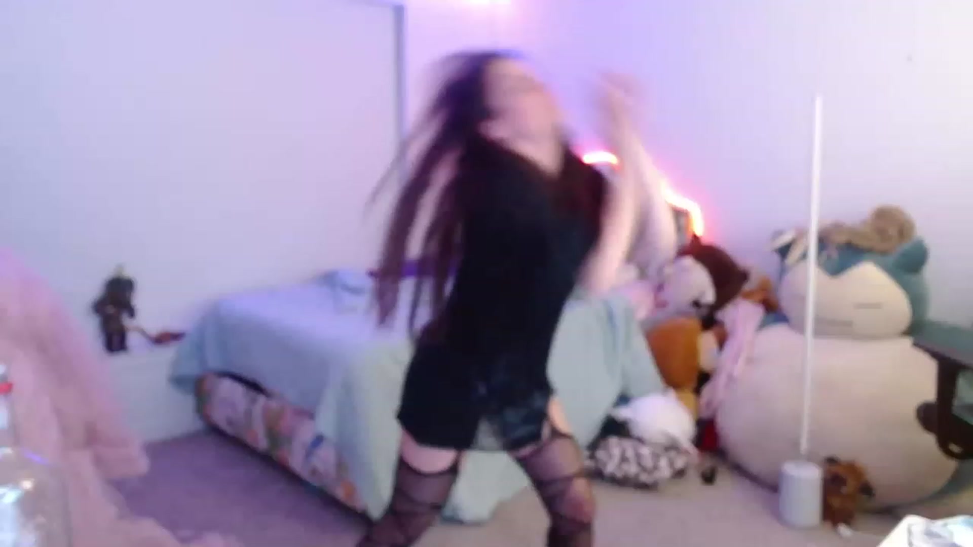 Gallery image thumbnail from DahliaIsDopey's myfreecams stream on, 12/11/2022, 06:05 image 9 of 20