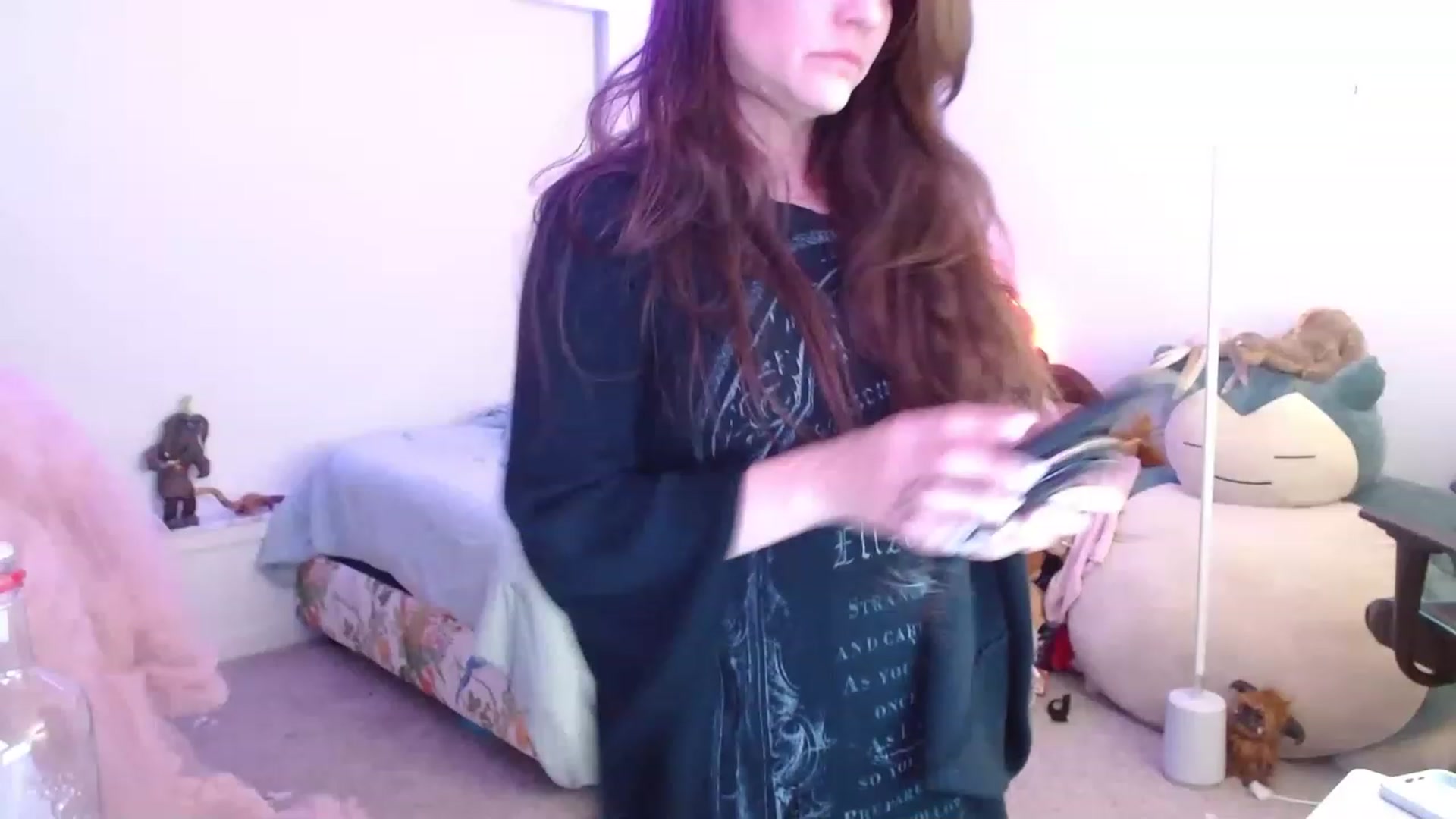 Gallery image thumbnail from DahliaIsDopey's myfreecams stream on, 12/11/2022, 06:05 image 15 of 20