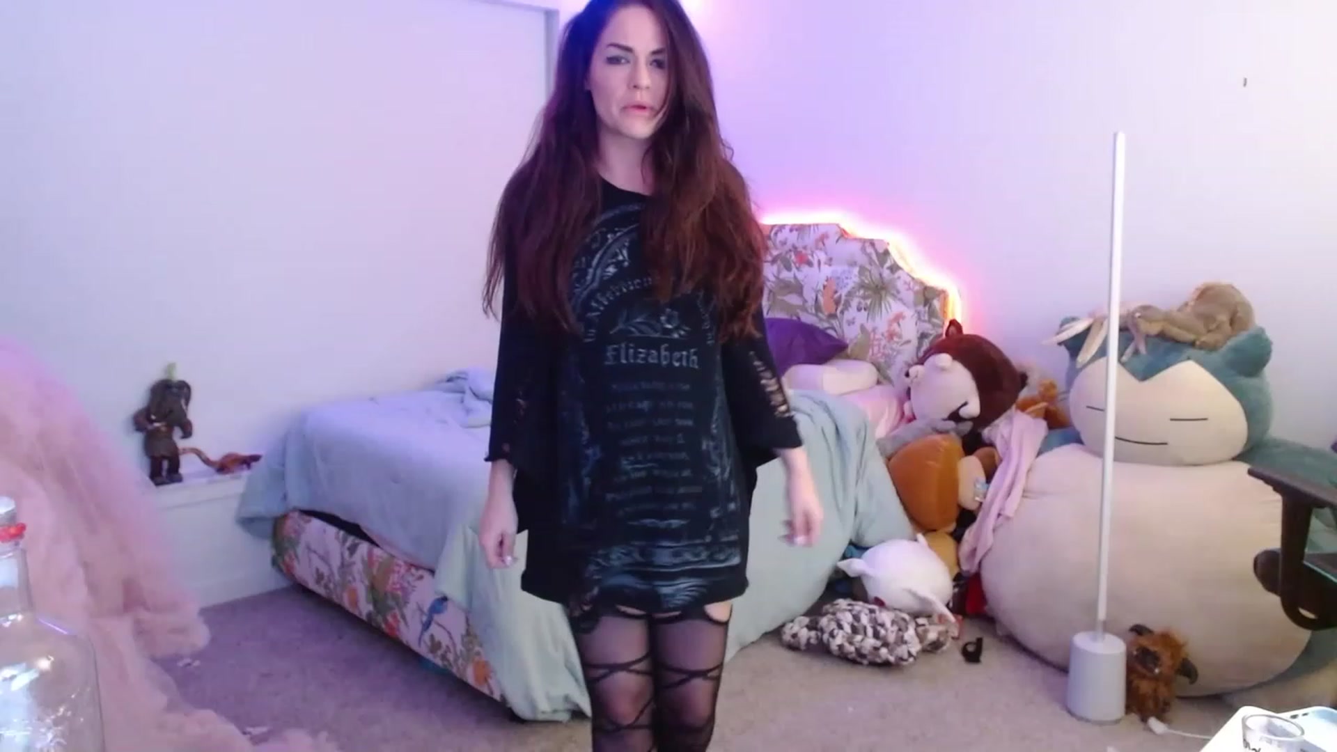 Gallery image thumbnail from DahliaIsDopey's myfreecams stream on, 12/11/2022, 06:05 image 8 of 20