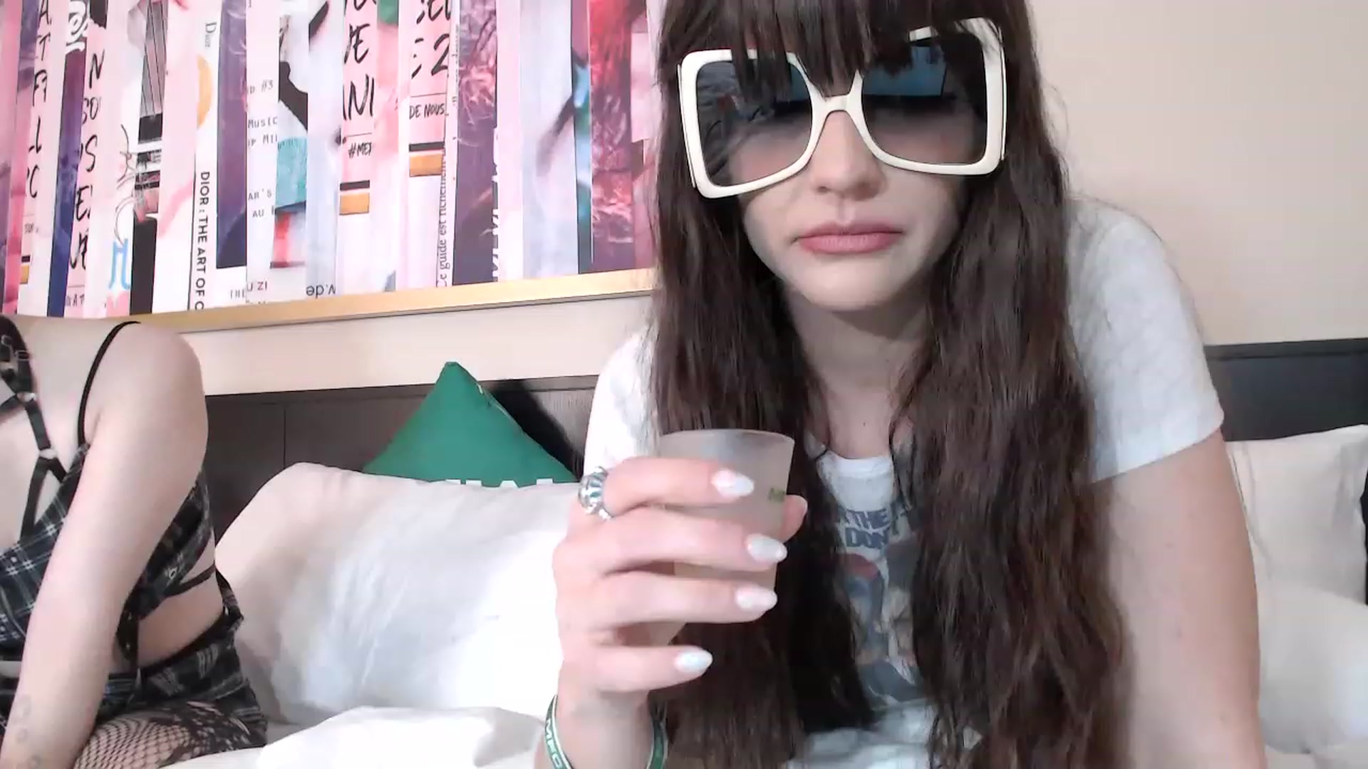 Gallery image thumbnail from DahliaIsDopey's myfreecams stream on, 01/06/2023, 04:58 image 6 of 20
