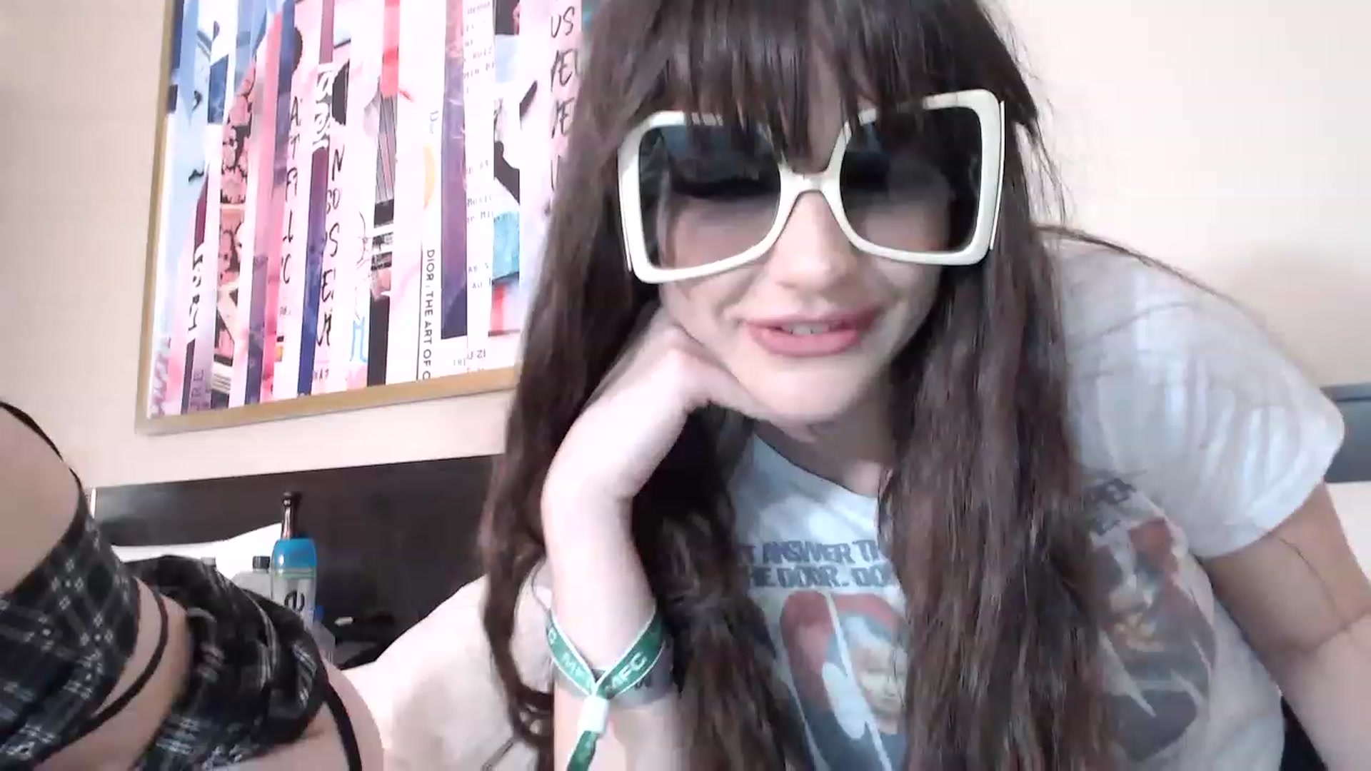 Gallery image thumbnail from DahliaIsDopey's myfreecams stream on, 01/06/2023, 04:58 image 19 of 20