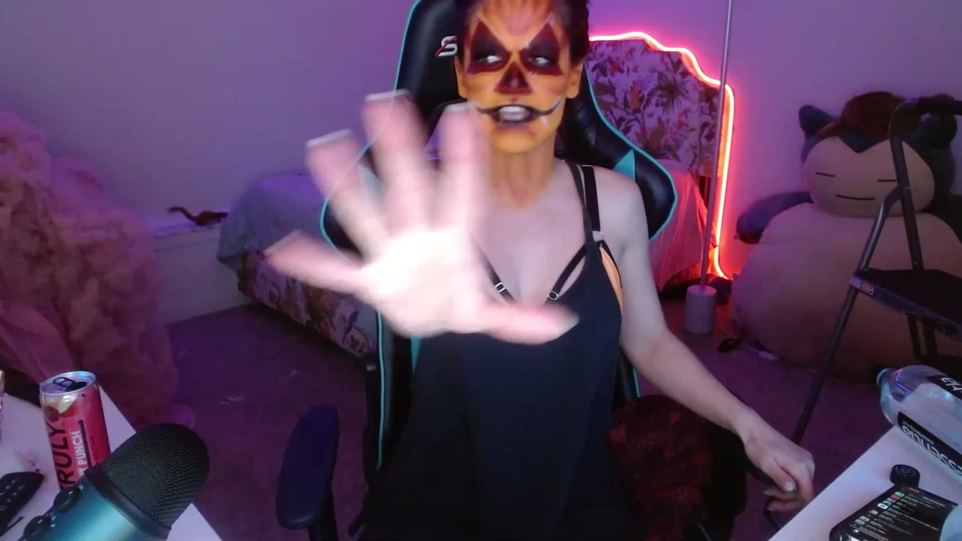 Gallery image thumbnail from DahliaIsDopey's myfreecams stream on, 01/21/2023, 04:41 image 11 of 20