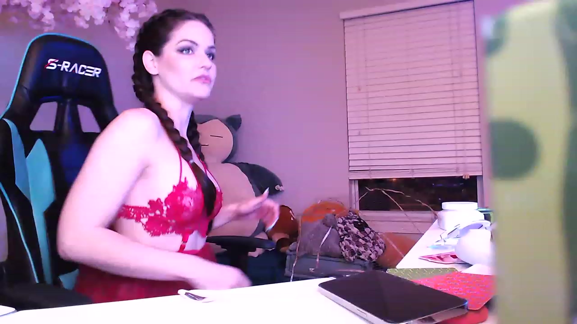 Gallery image thumbnail from DahliaIsDopey's myfreecams stream on, 02/21/2023, 06:10 image 7 of 20