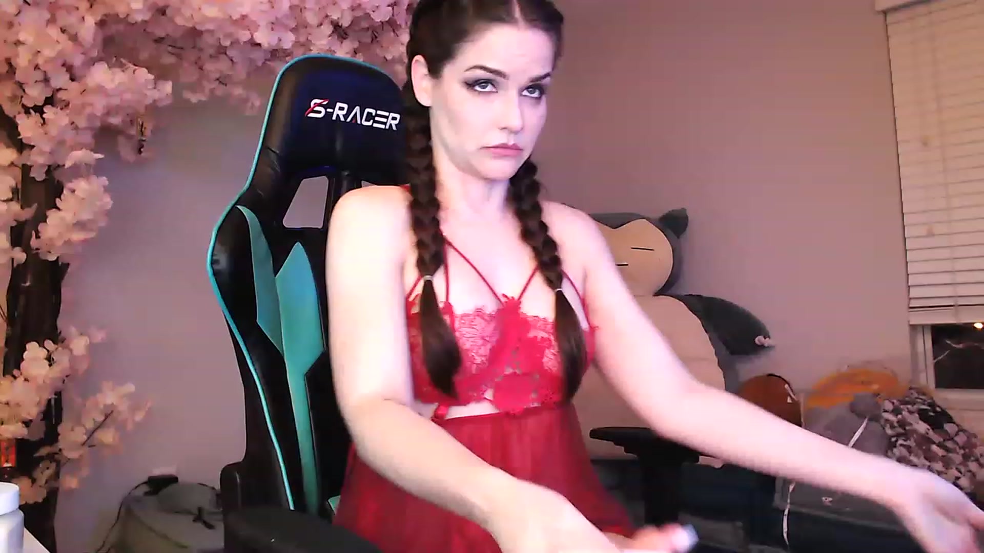 Gallery image thumbnail from DahliaIsDopey's myfreecams stream on, 02/21/2023, 06:10 image 12 of 20