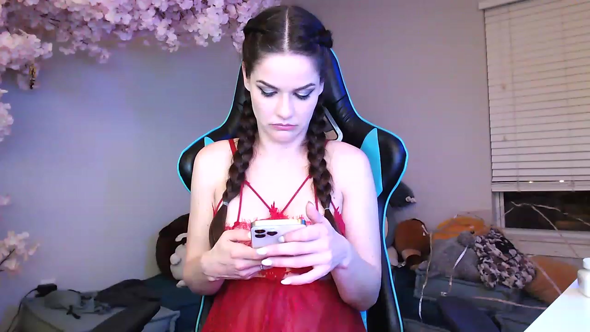 Gallery image thumbnail from DahliaIsDopey's myfreecams stream on, 02/21/2023, 06:57 image 12 of 20