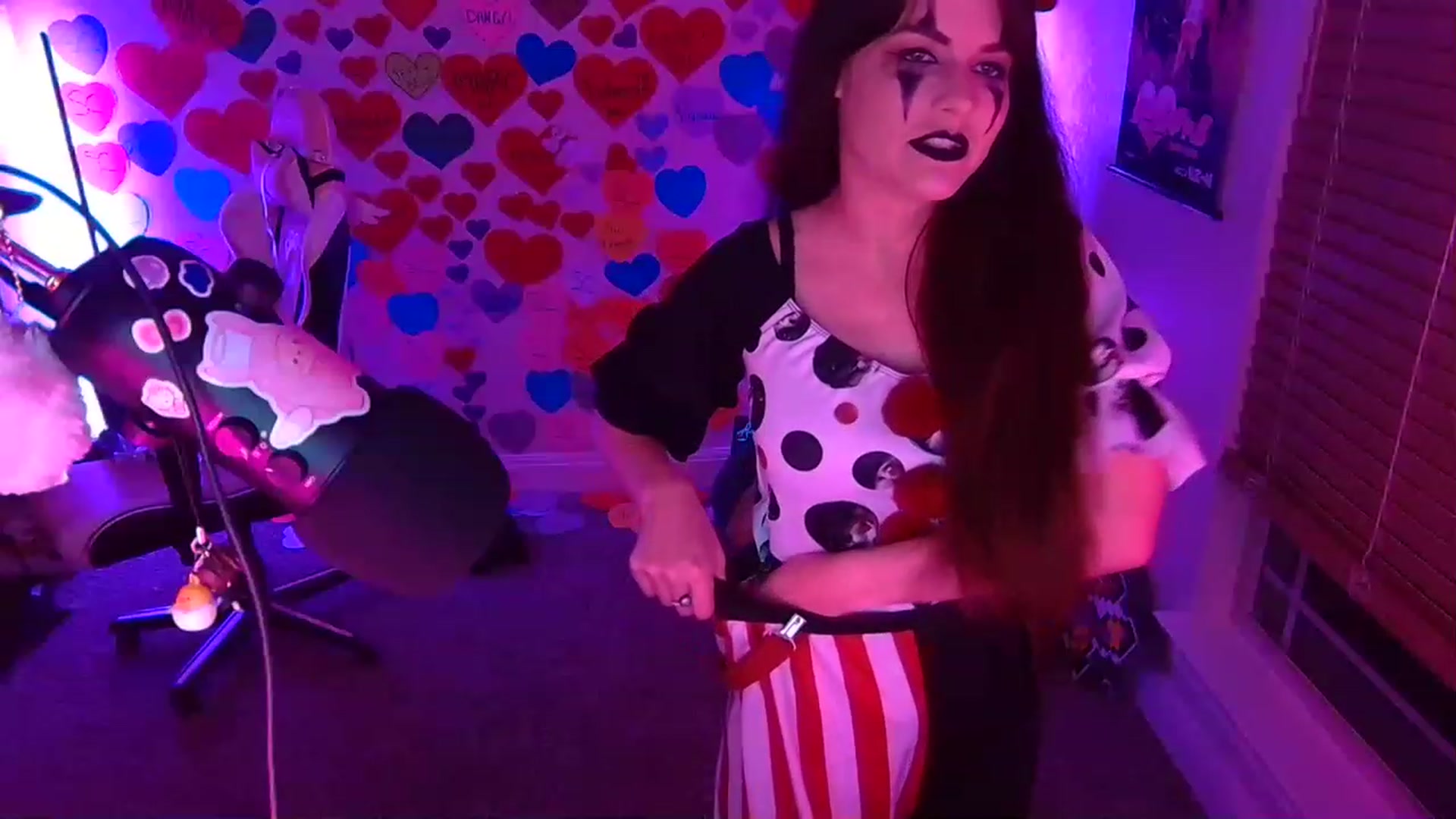 Gallery image thumbnail from DahliaIsDopey's myfreecams stream on, 03/04/2023, 04:04 image 16 of 20