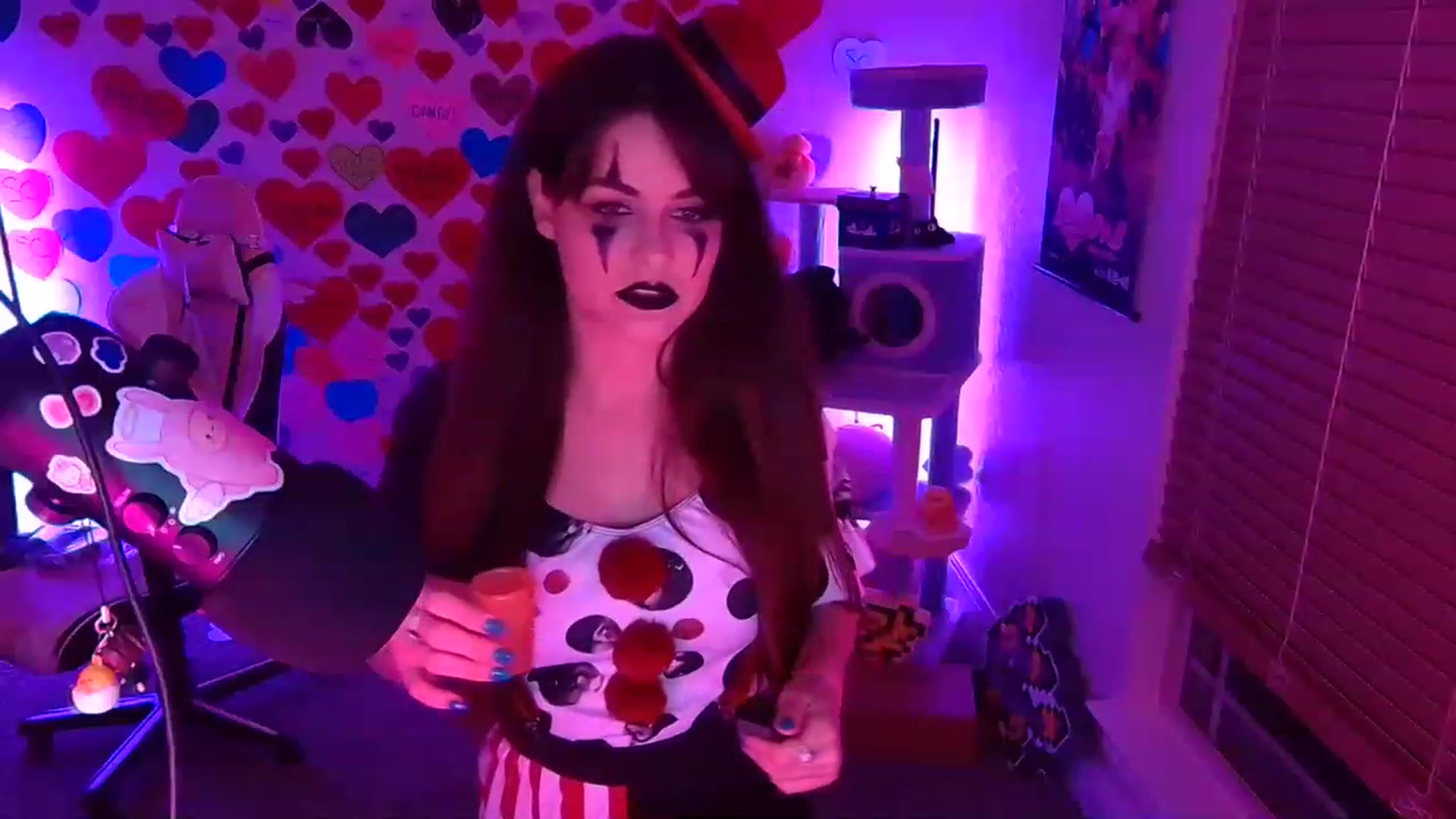 Gallery image thumbnail from DahliaIsDopey's myfreecams stream on, 03/04/2023, 04:04 image 5 of 20