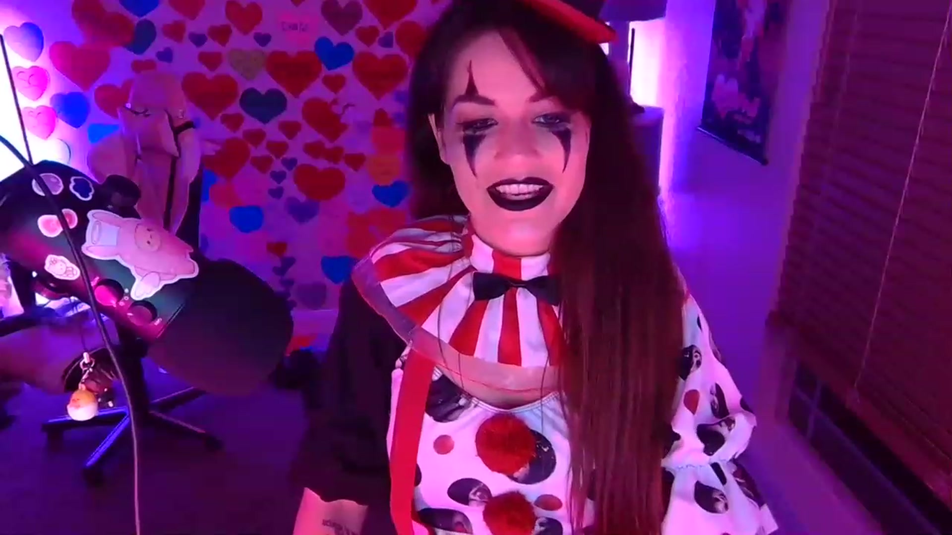 Gallery image thumbnail from DahliaIsDopey's myfreecams stream on, 03/04/2023, 04:04 image 2 of 20