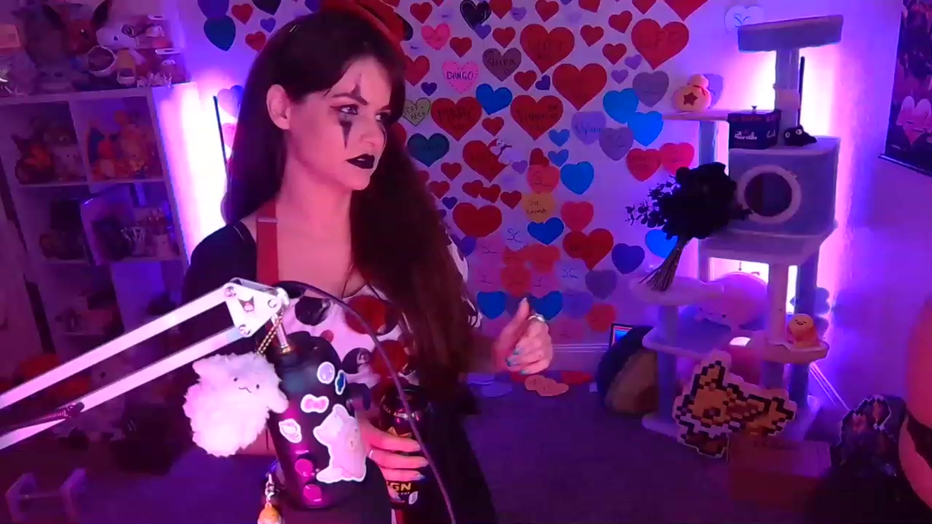 Gallery image thumbnail from DahliaIsDopey's myfreecams stream on, 03/04/2023, 05:28 image 1 of 20