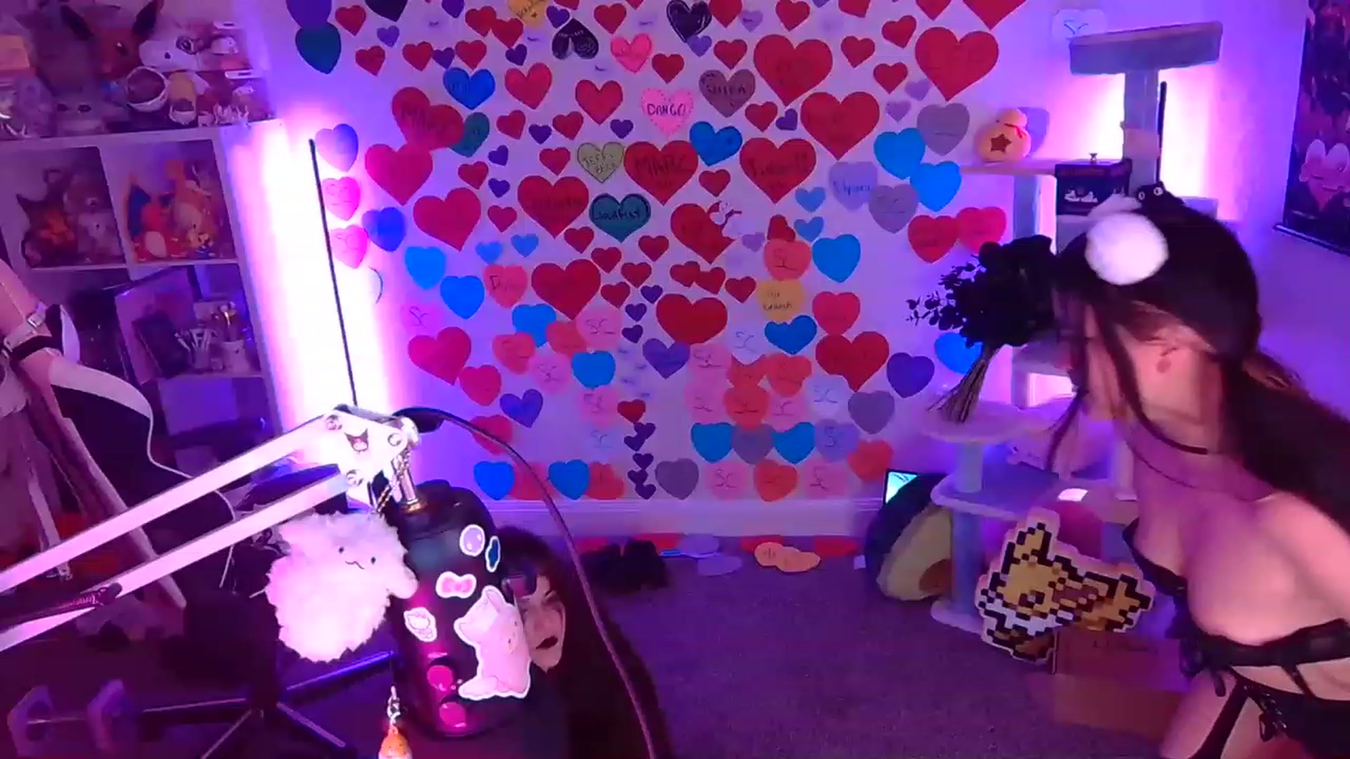 Gallery image thumbnail from DahliaIsDopey's myfreecams stream on, 03/04/2023, 05:28 image 15 of 20
