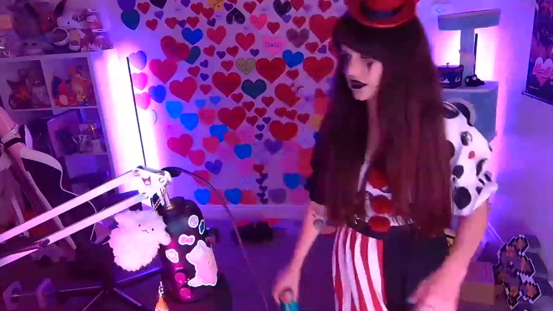 Gallery image thumbnail from DahliaIsDopey's myfreecams stream on, 03/04/2023, 05:28 image 9 of 20
