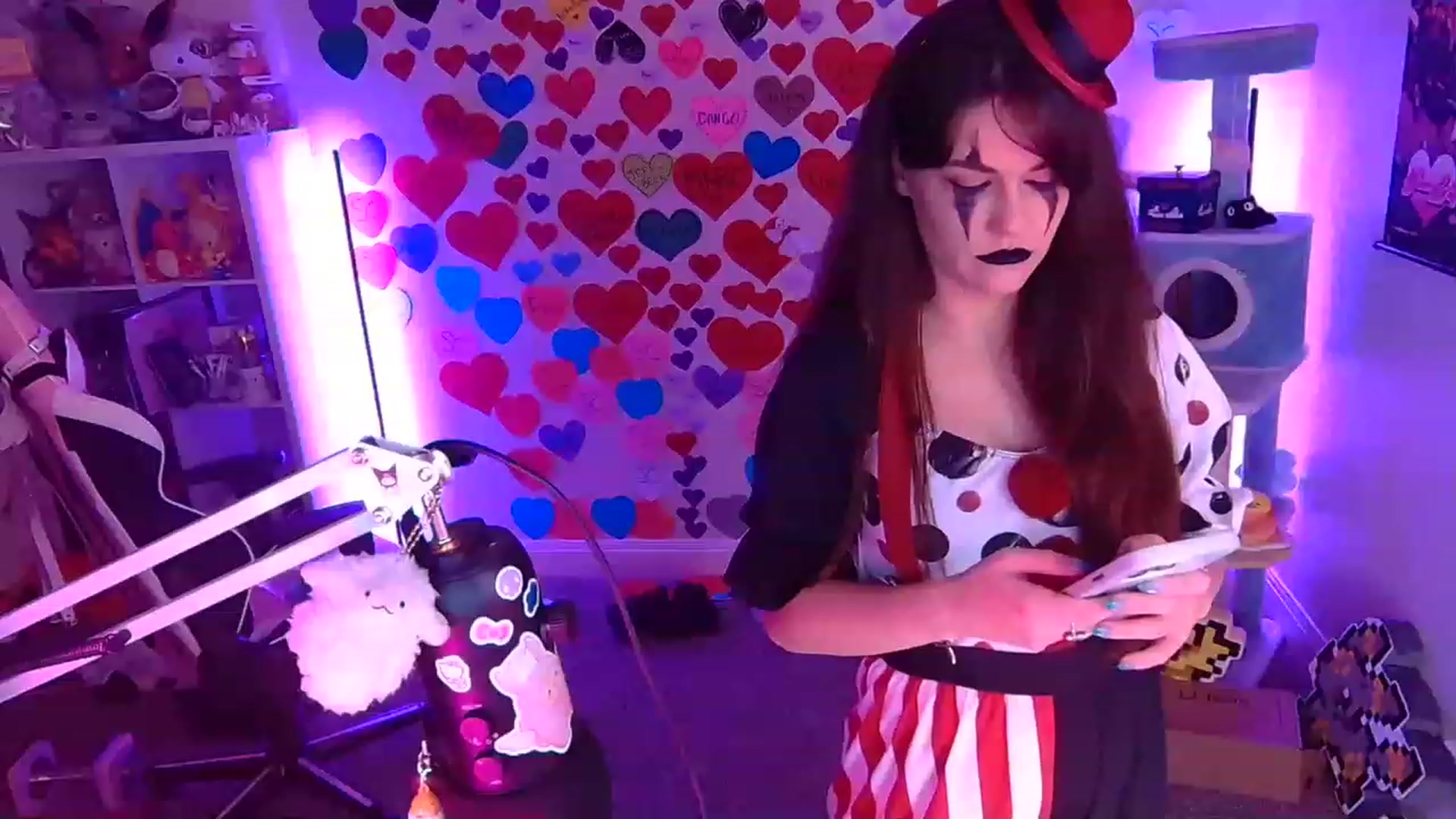 Gallery image thumbnail from DahliaIsDopey's myfreecams stream on, 03/04/2023, 05:28 image 10 of 20
