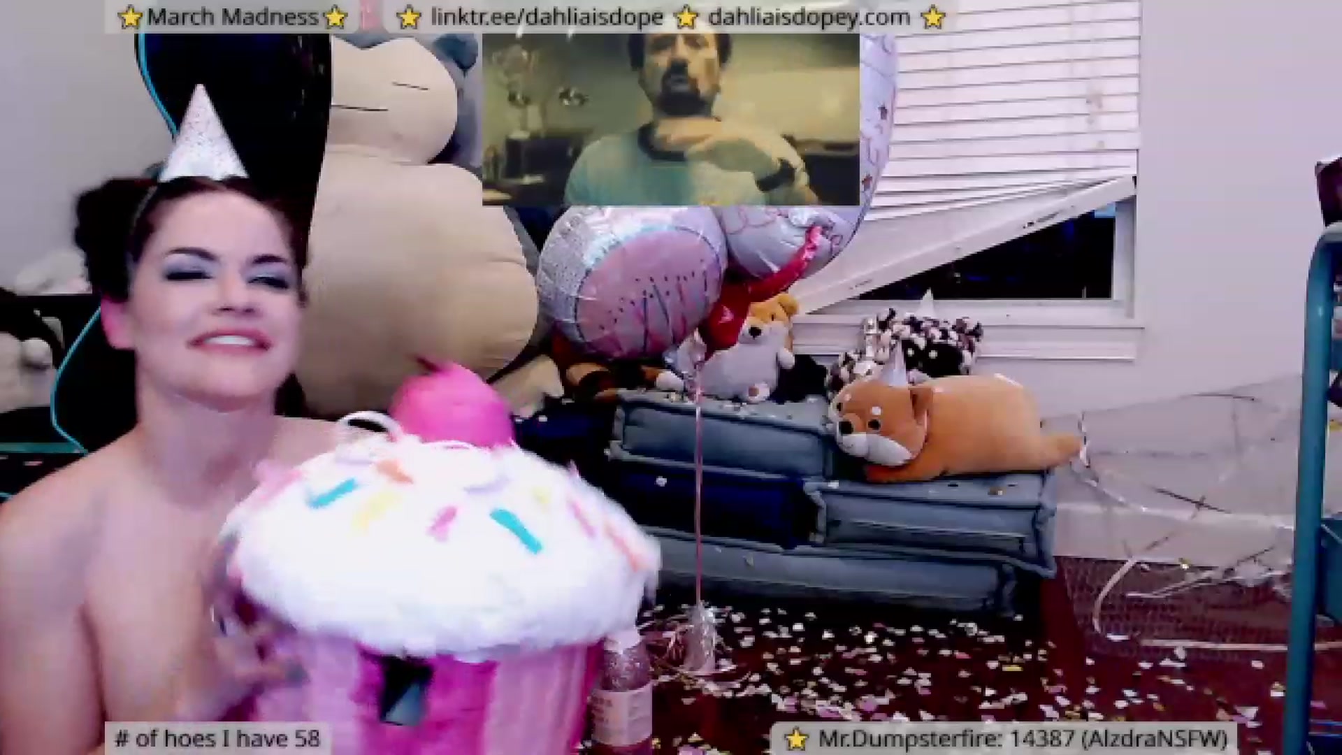 Gallery image thumbnail from DahliaIsDopey's myfreecams stream on, 03/10/2023, 06:48 image 14 of 20