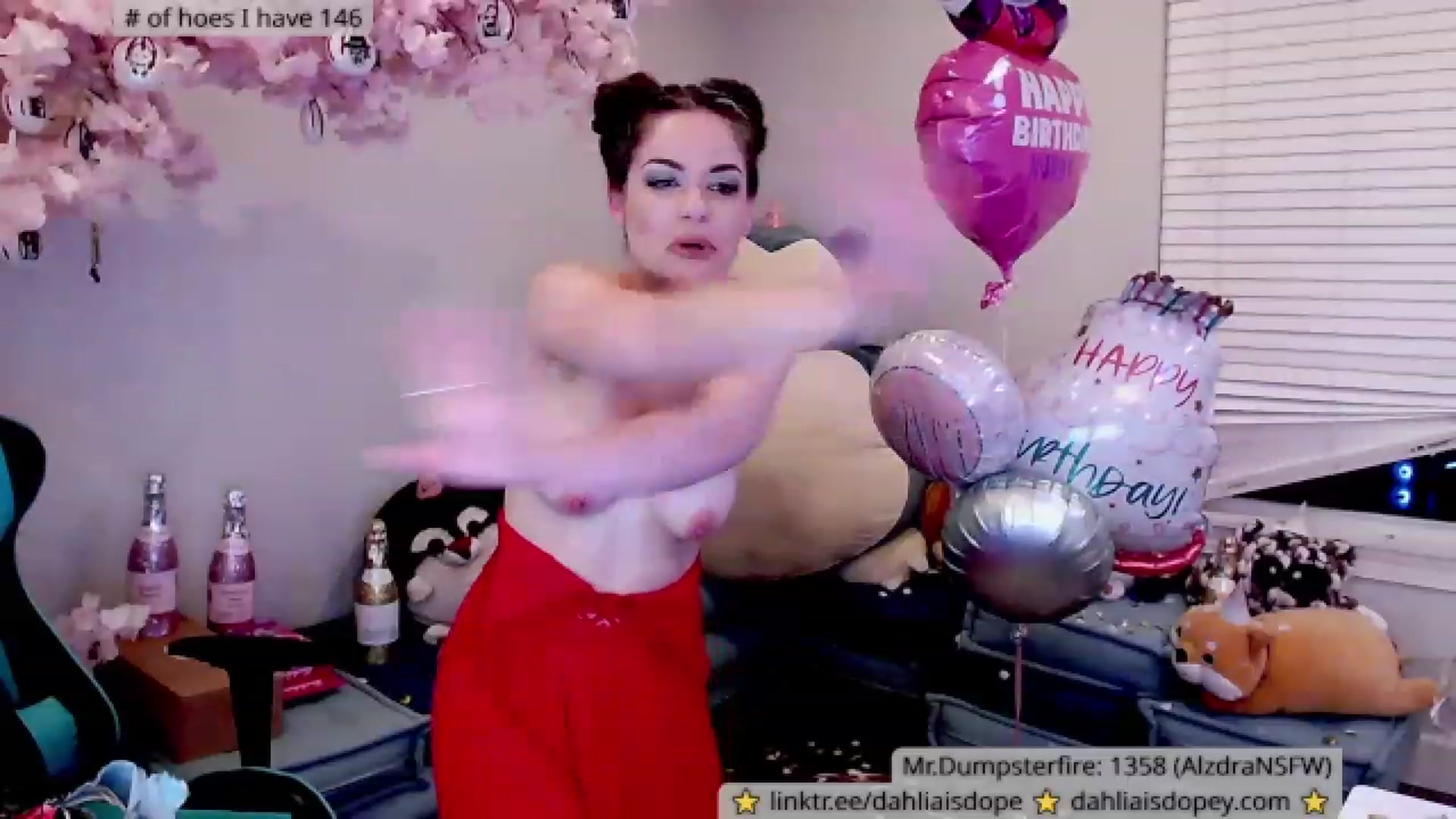Gallery image thumbnail from DahliaIsDopey's myfreecams stream on, 03/10/2023, 06:48 image 8 of 20
