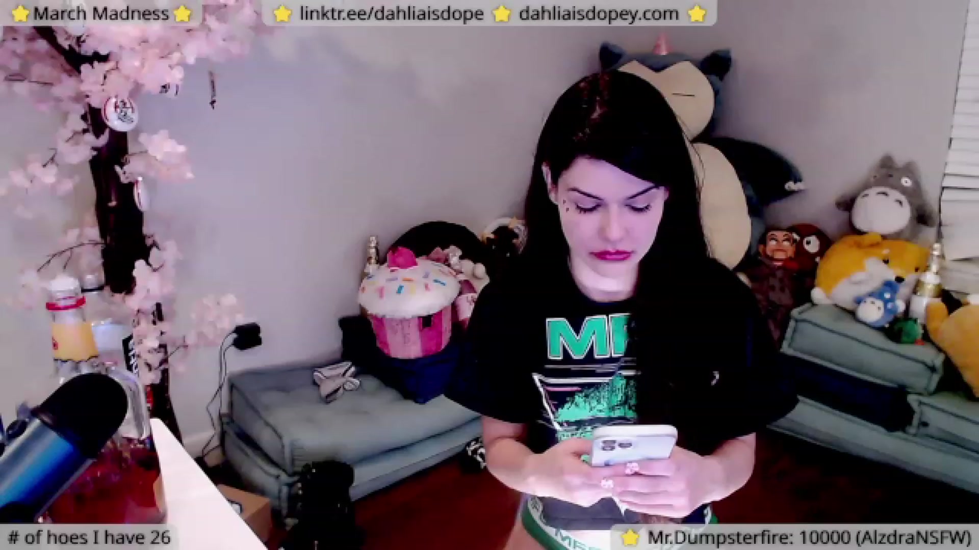 Gallery image thumbnail from DahliaIsDopey's myfreecams stream on, 03/23/2023, 03:26 image 10 of 20
