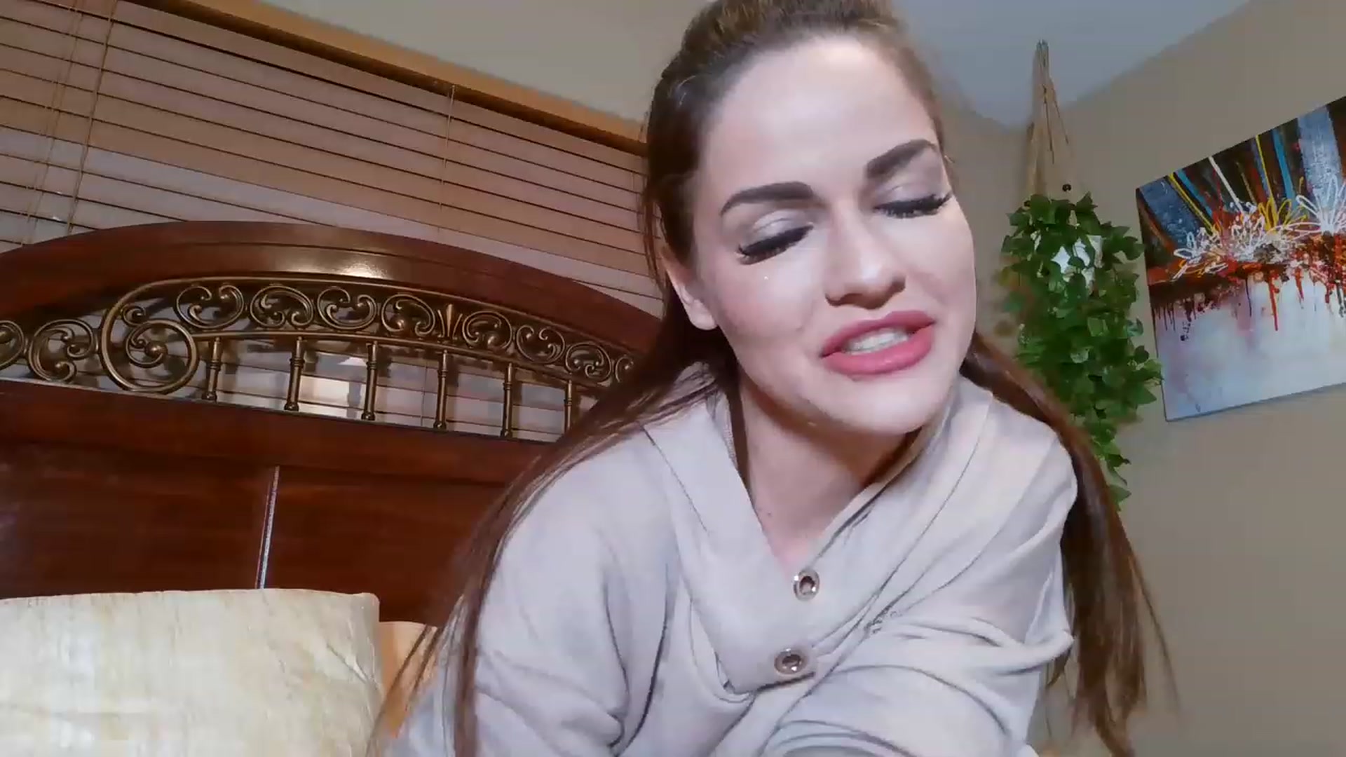 Gallery image thumbnail from DahliaIsDopey's myfreecams stream on, 03/31/2023, 04:42 image 2 of 20