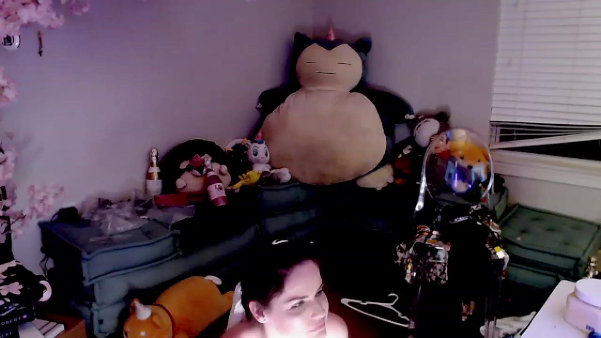 Gallery image thumbnail from DahliaIsDopey's myfreecams stream on, 04/10/2023, 04:25 image 18 of 20
