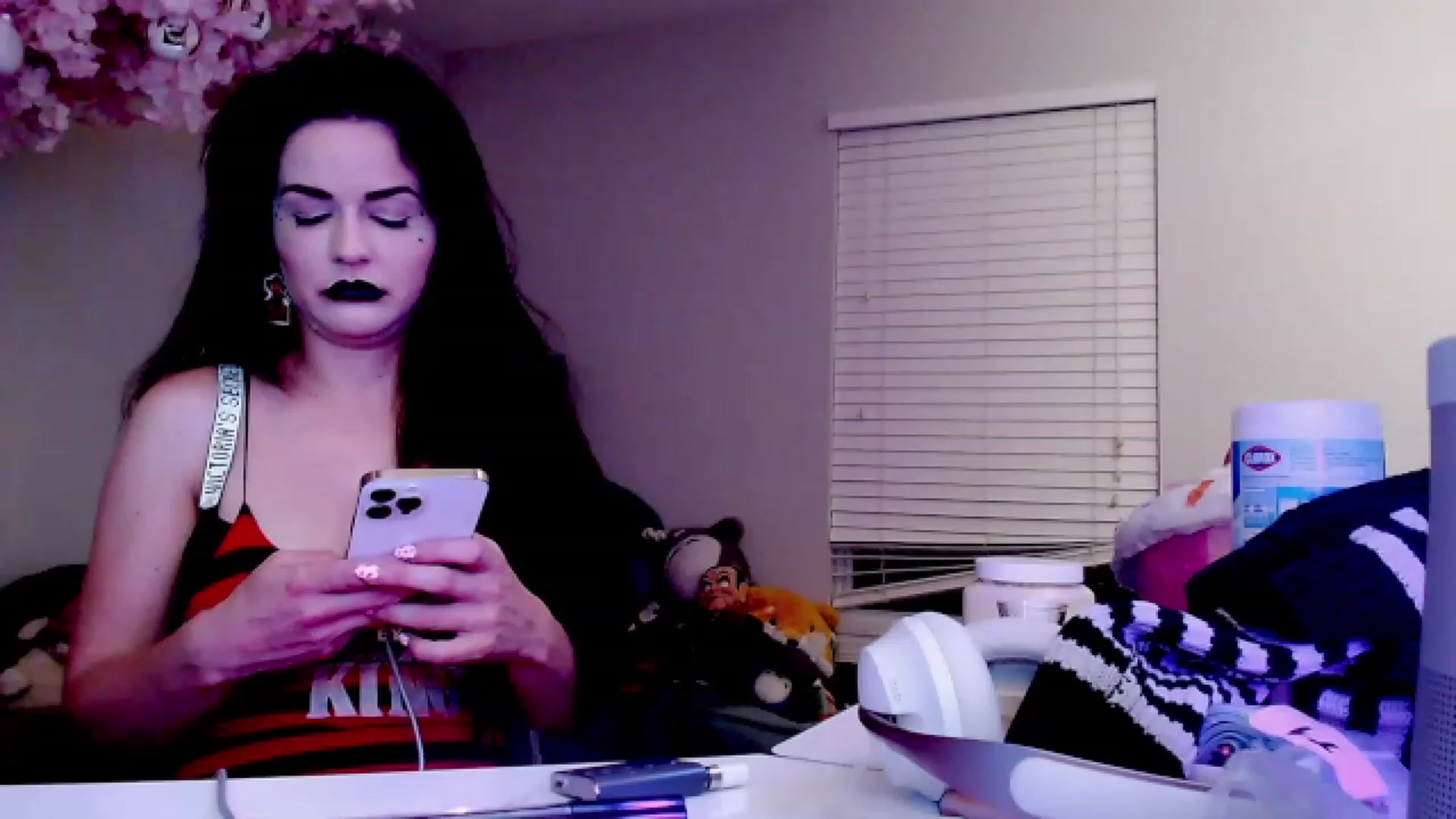 Gallery image thumbnail from DahliaIsDopey's myfreecams stream on, 04/12/2023, 03:19 image 10 of 20