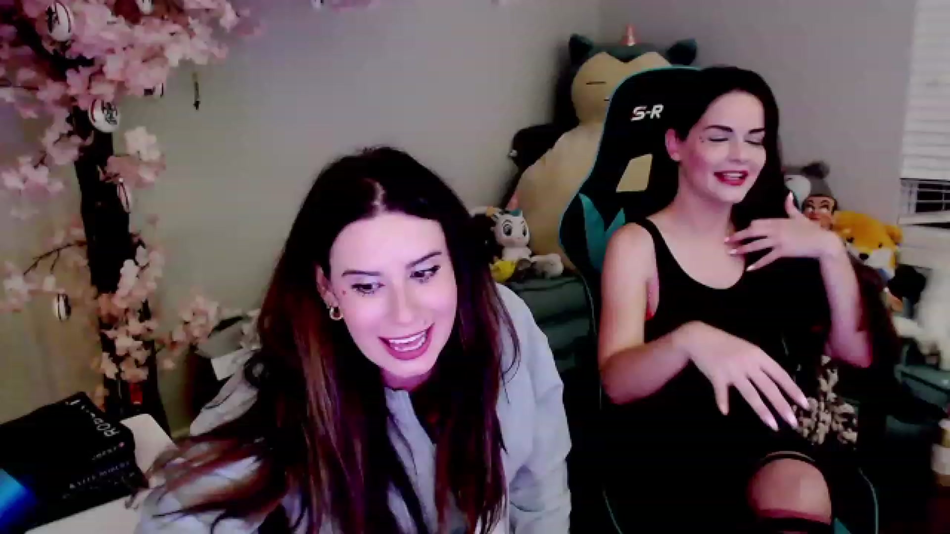 Gallery image thumbnail from DahliaIsDopey's myfreecams stream on, 04/14/2023, 05:51 image 1 of 20