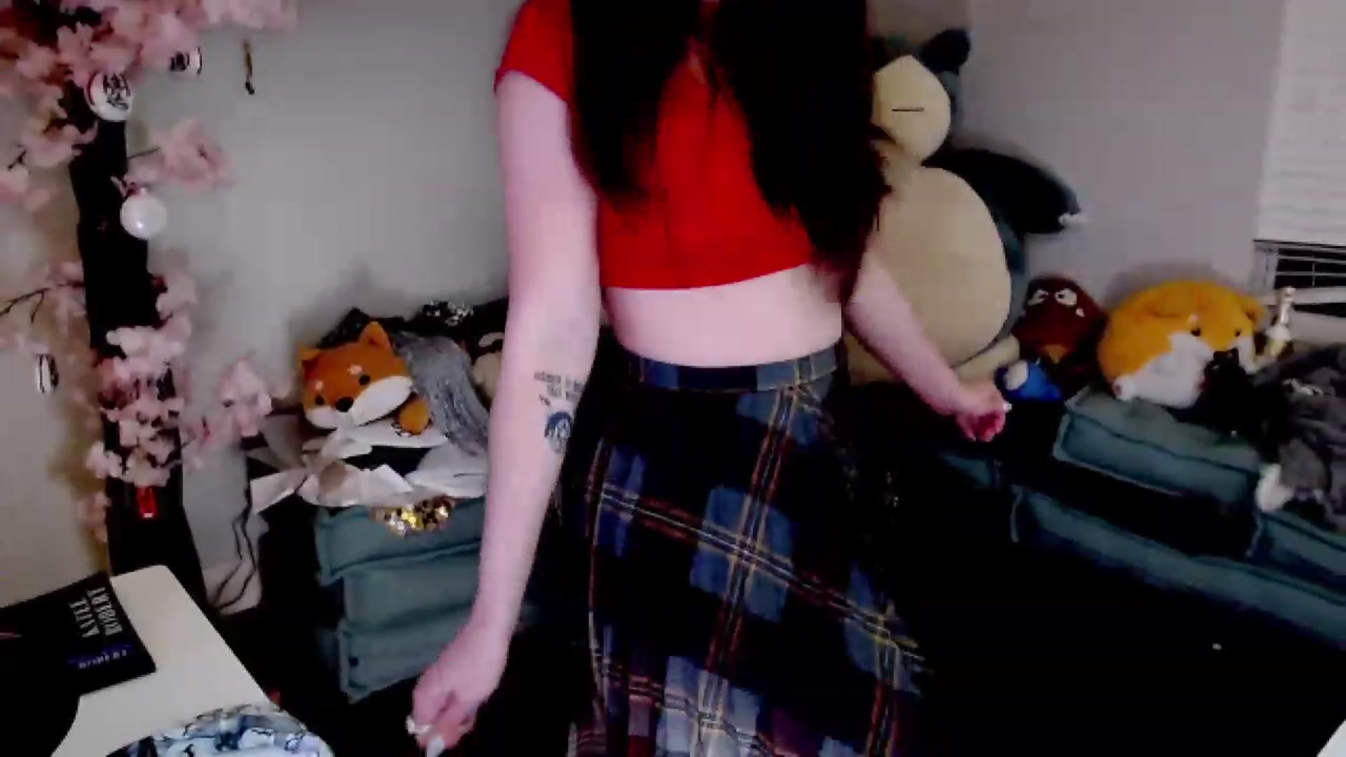 Gallery image thumbnail from DahliaIsDopey's myfreecams stream on, 04/24/2023, 05:13 image 6 of 20