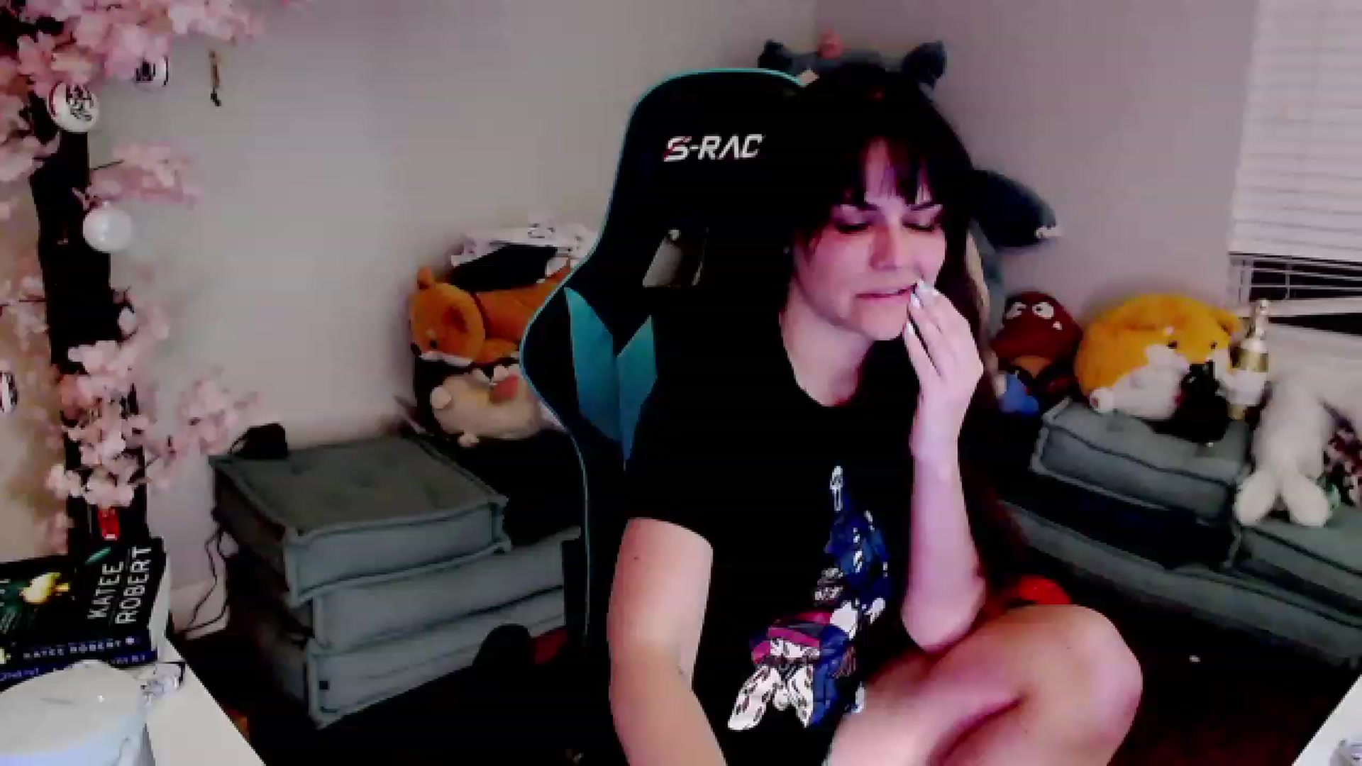 Gallery image thumbnail from DahliaIsDopey's myfreecams stream on, 04/30/2023, 02:23 image 1 of 20