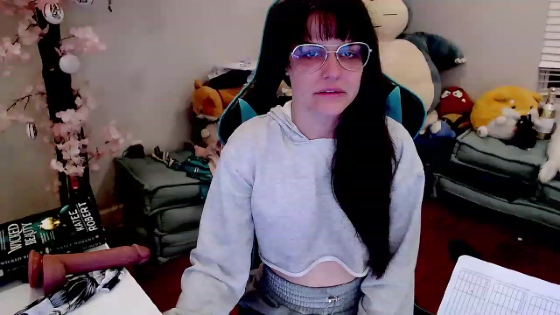 Gallery image thumbnail from DahliaIsDopey's myfreecams stream on, 05/01/2023, 04:11 image 11 of 20