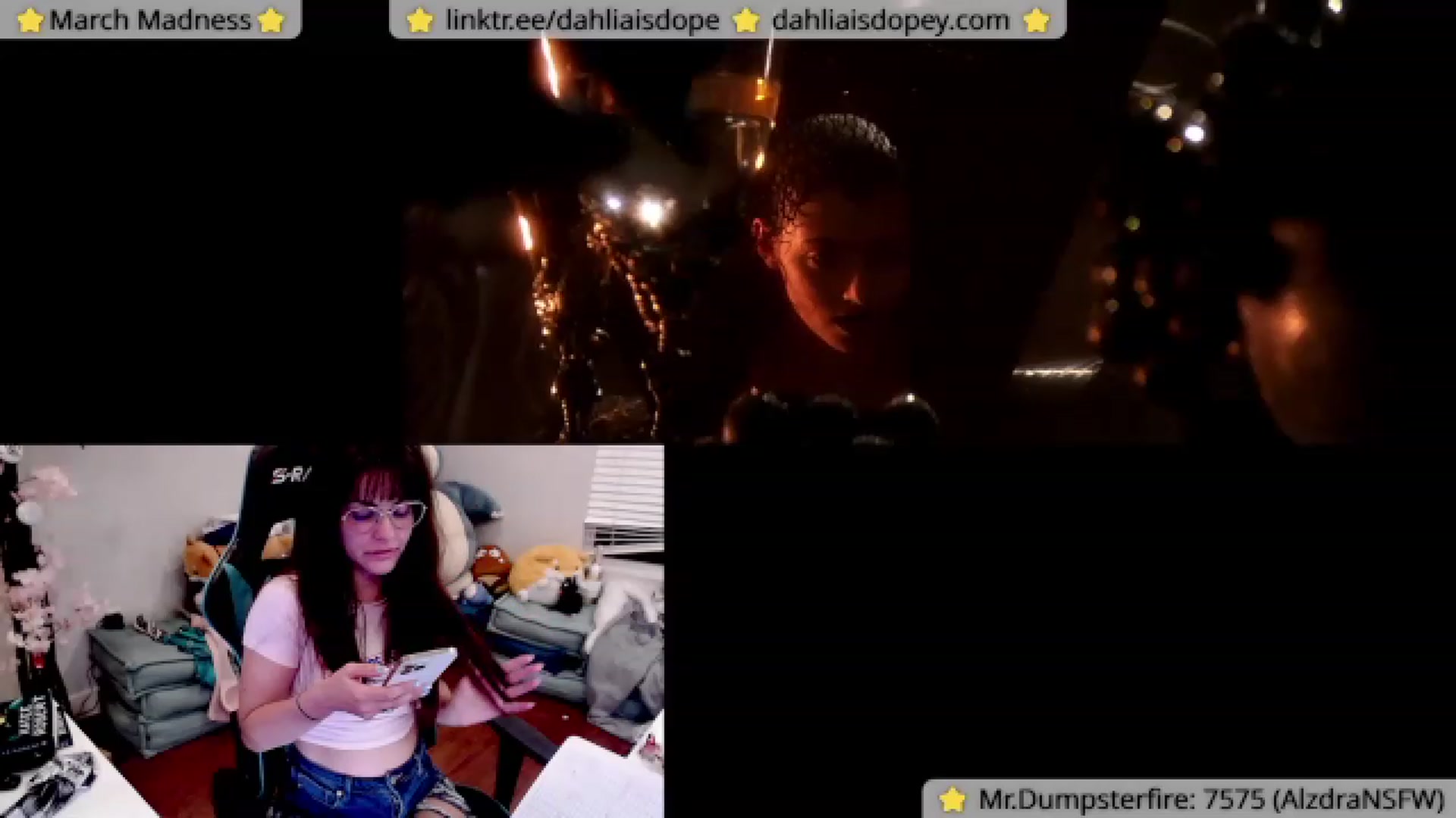 Gallery image thumbnail from DahliaIsDopey's myfreecams stream on, 05/01/2023, 05:43 image 9 of 20