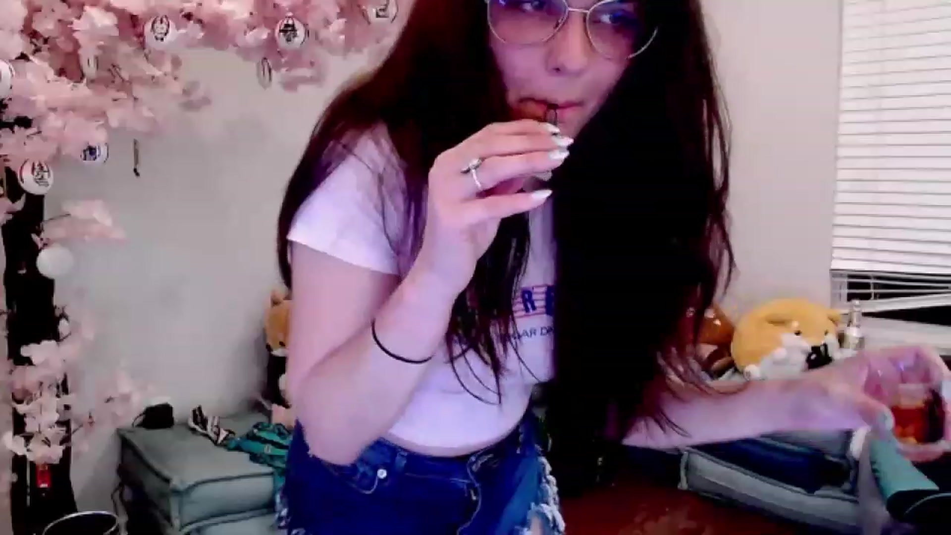 Gallery image thumbnail from DahliaIsDopey's myfreecams stream on, 05/01/2023, 05:43 image 18 of 20