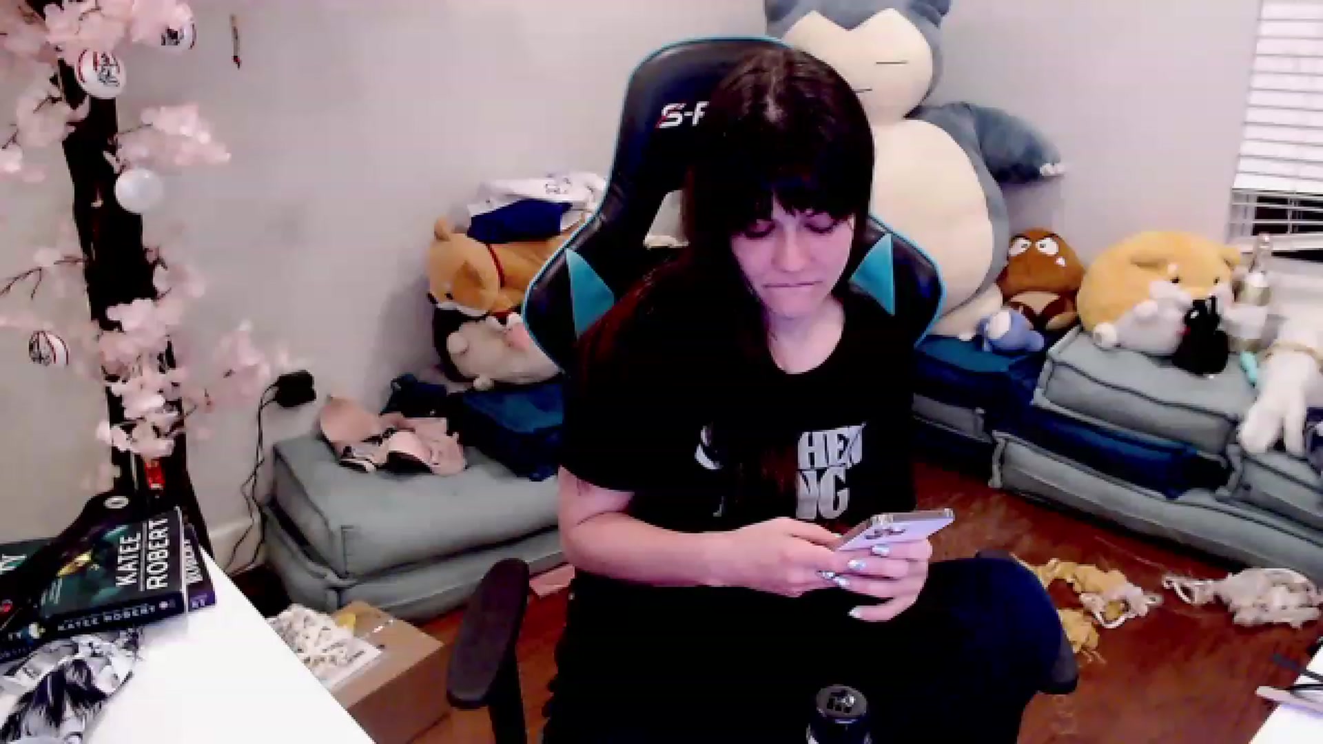 Gallery image thumbnail from DahliaIsDopey's myfreecams stream on, 05/06/2023, 03:45 image 1 of 20