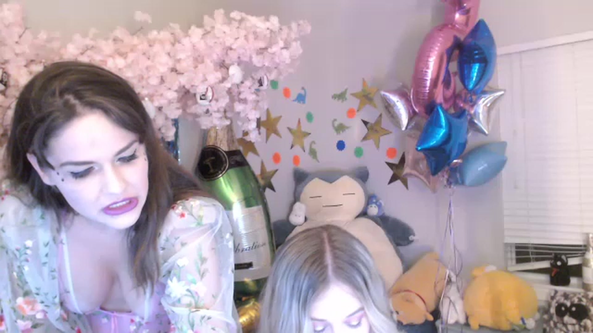 Gallery image thumbnail from DahliaIsDopey's myfreecams stream on, 07/01/2023, 04:37 image 4 of 20