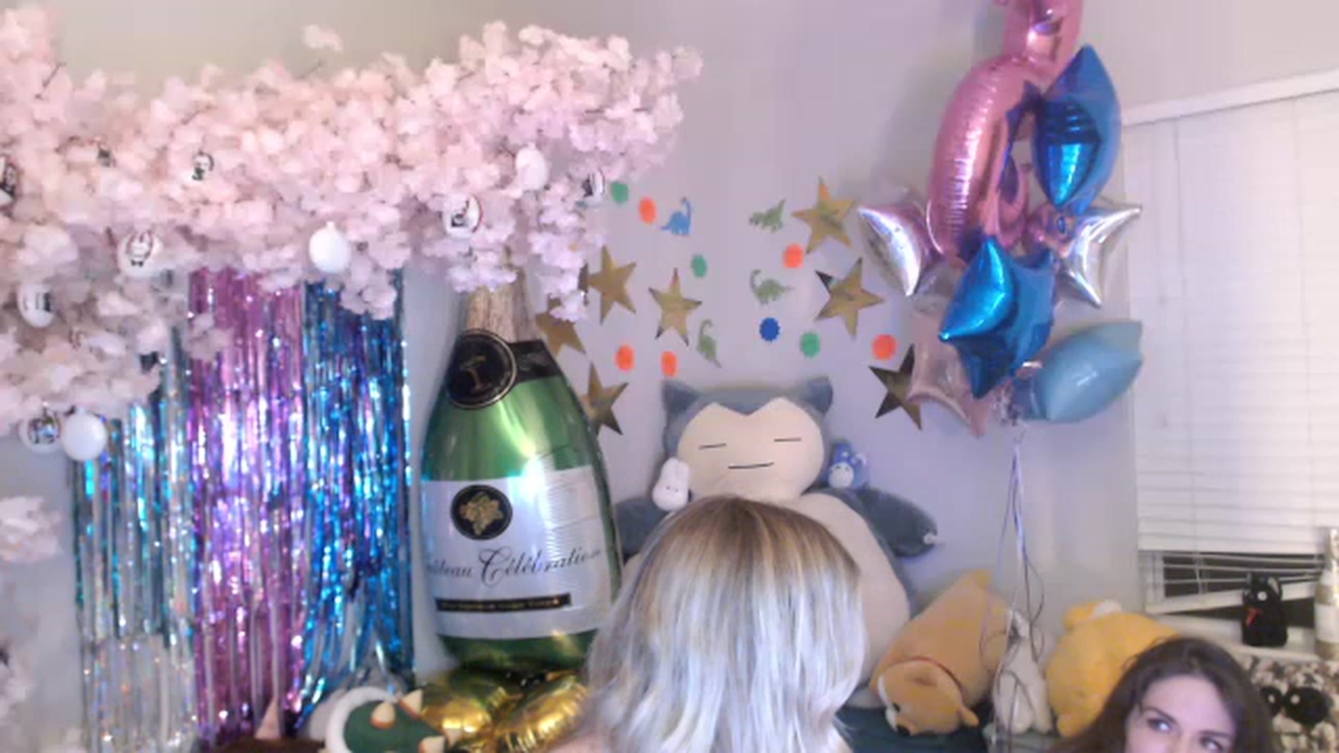 Gallery image thumbnail from DahliaIsDopey's myfreecams stream on, 07/01/2023, 04:37 image 3 of 20