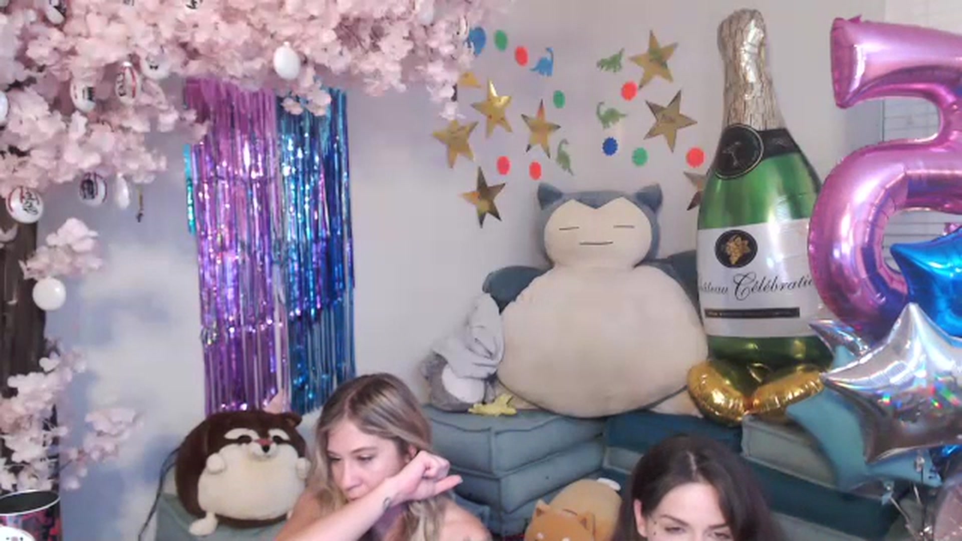 Gallery image thumbnail from DahliaIsDopey's myfreecams stream on, 07/02/2023, 06:40 image 20 of 20
