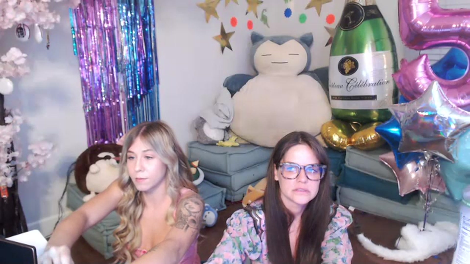Gallery image thumbnail from DahliaIsDopey's myfreecams stream on, 07/03/2023, 03:36 image 2 of 20
