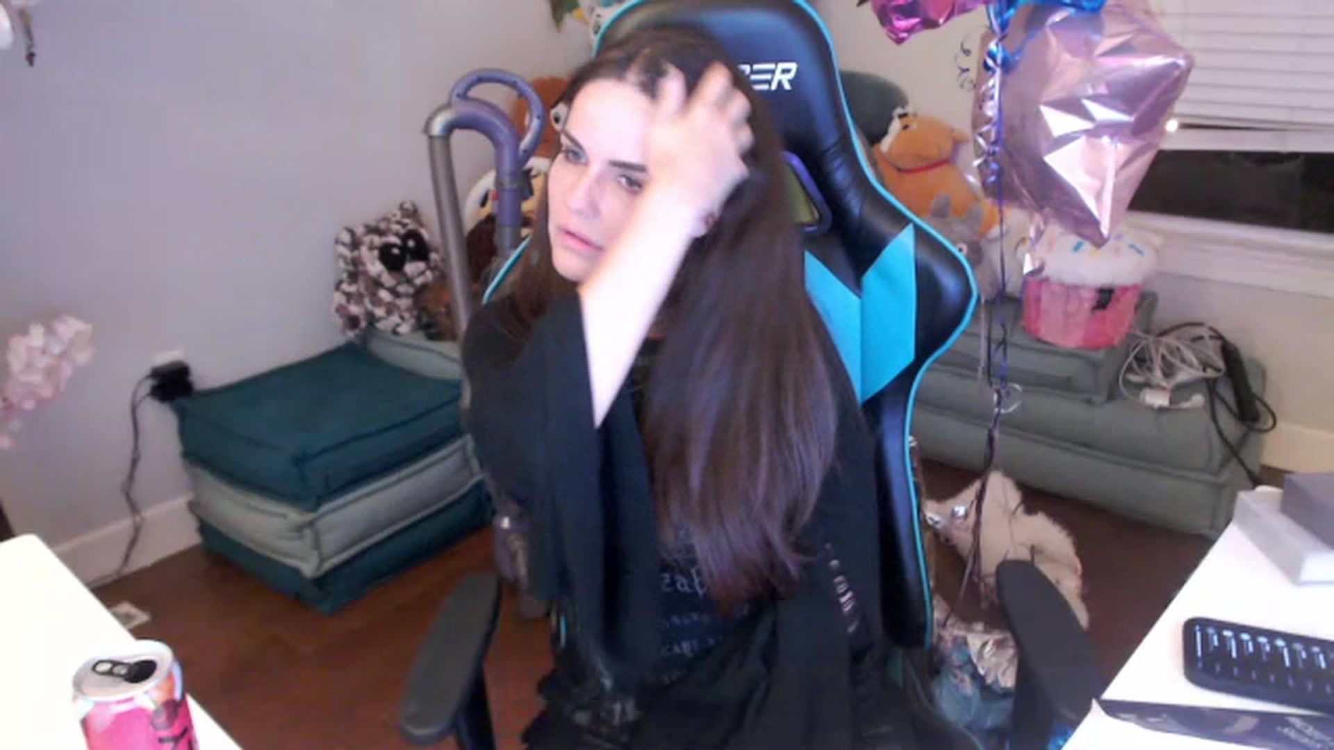 Gallery image thumbnail from DahliaIsDopey's myfreecams stream on, 07/14/2023, 02:44 image 13 of 20