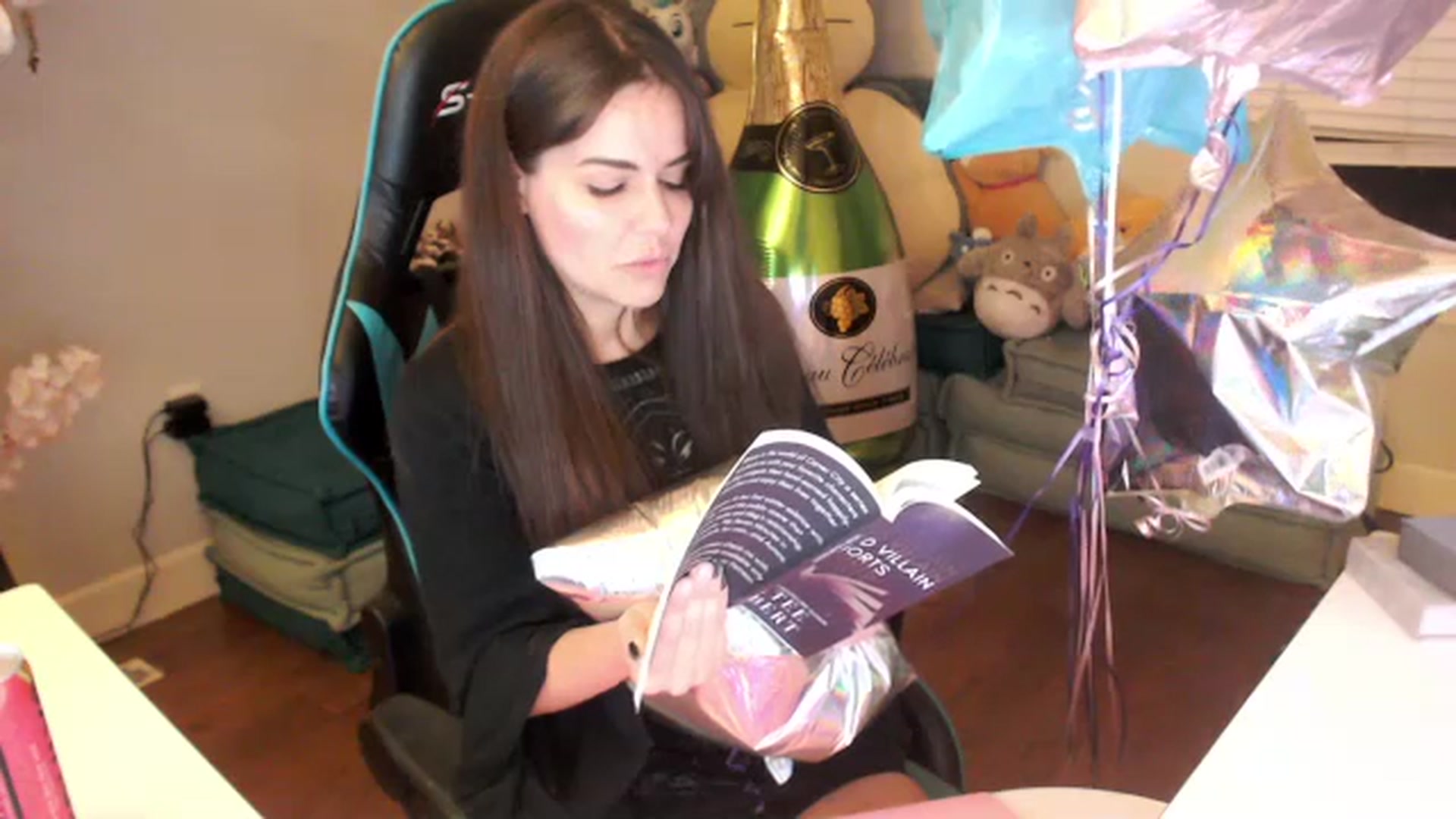 Gallery image thumbnail from DahliaIsDopey's myfreecams stream on, 07/14/2023, 02:44 image 4 of 20