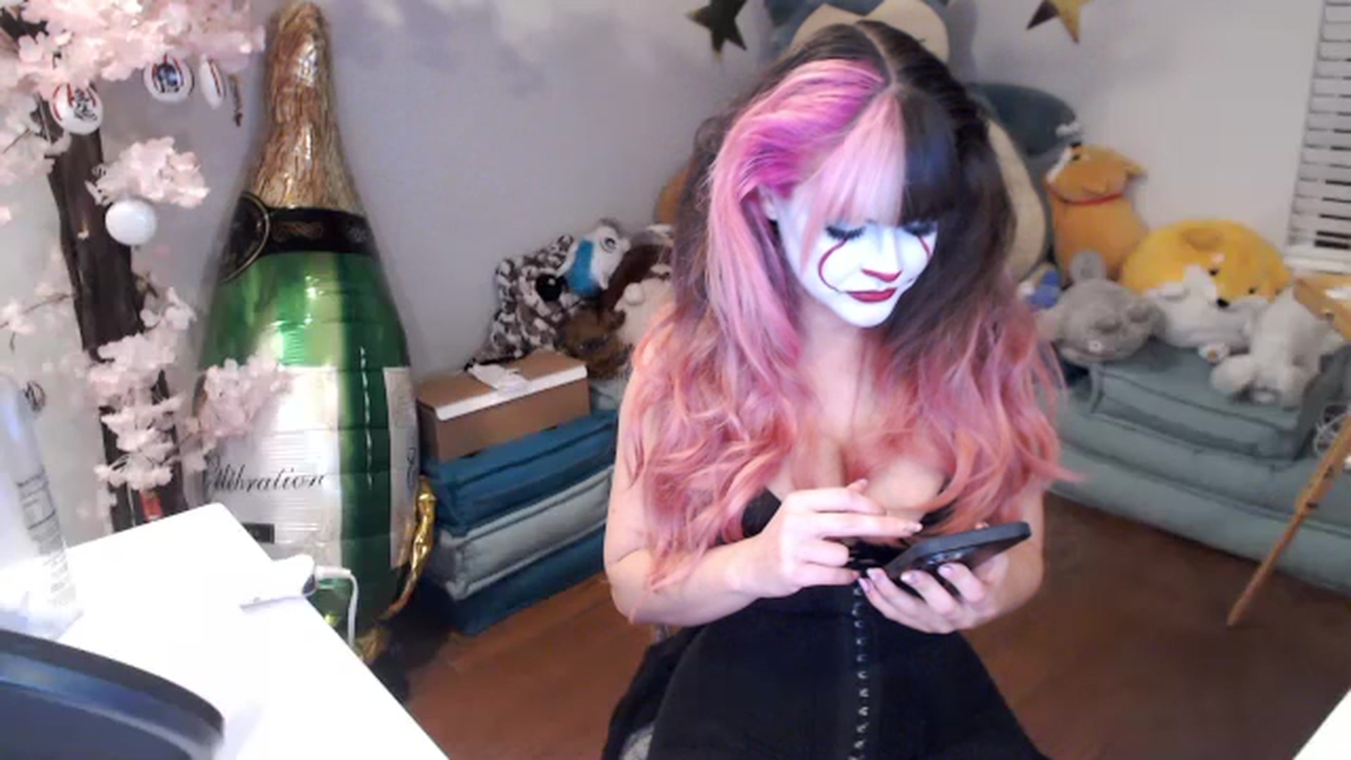 Gallery image thumbnail from DahliaIsDopey's myfreecams stream on, 09/23/2023, 02:31 image 13 of 20