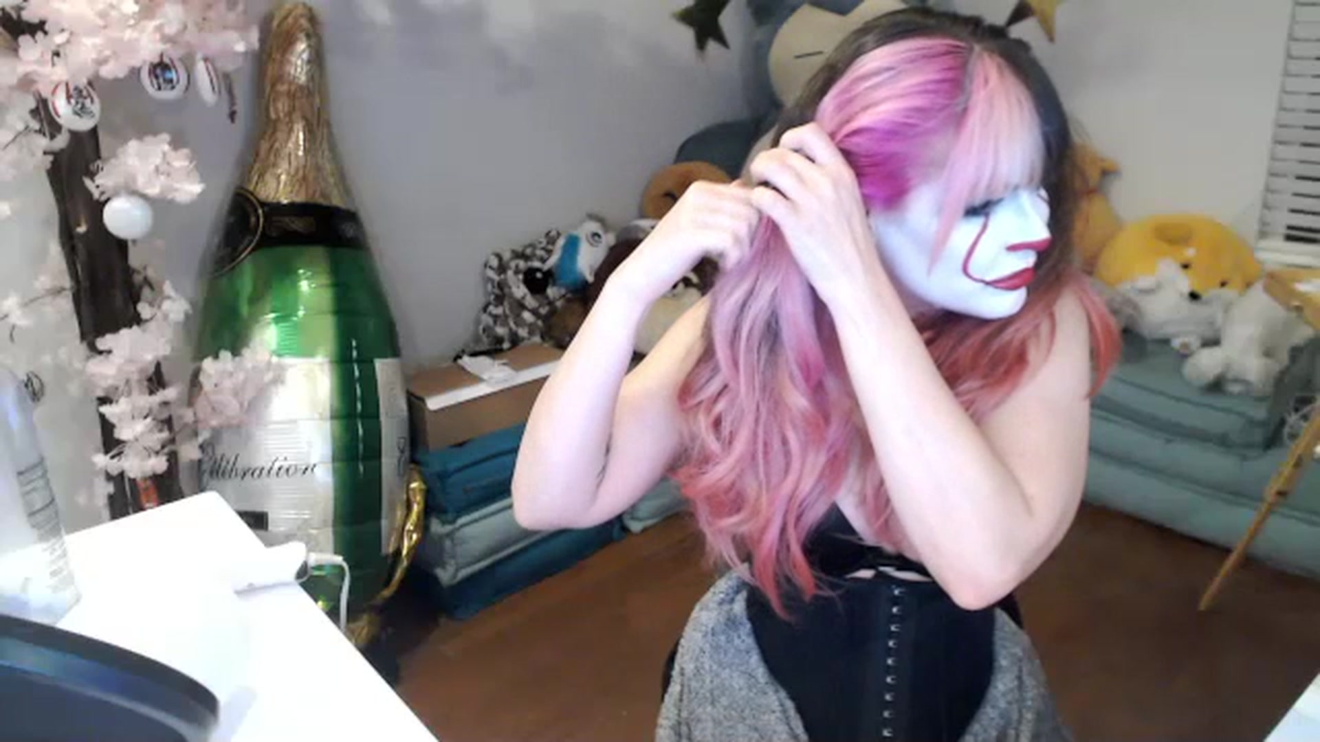 Gallery image thumbnail from DahliaIsDopey's myfreecams stream on, 09/23/2023, 02:31 image 5 of 20