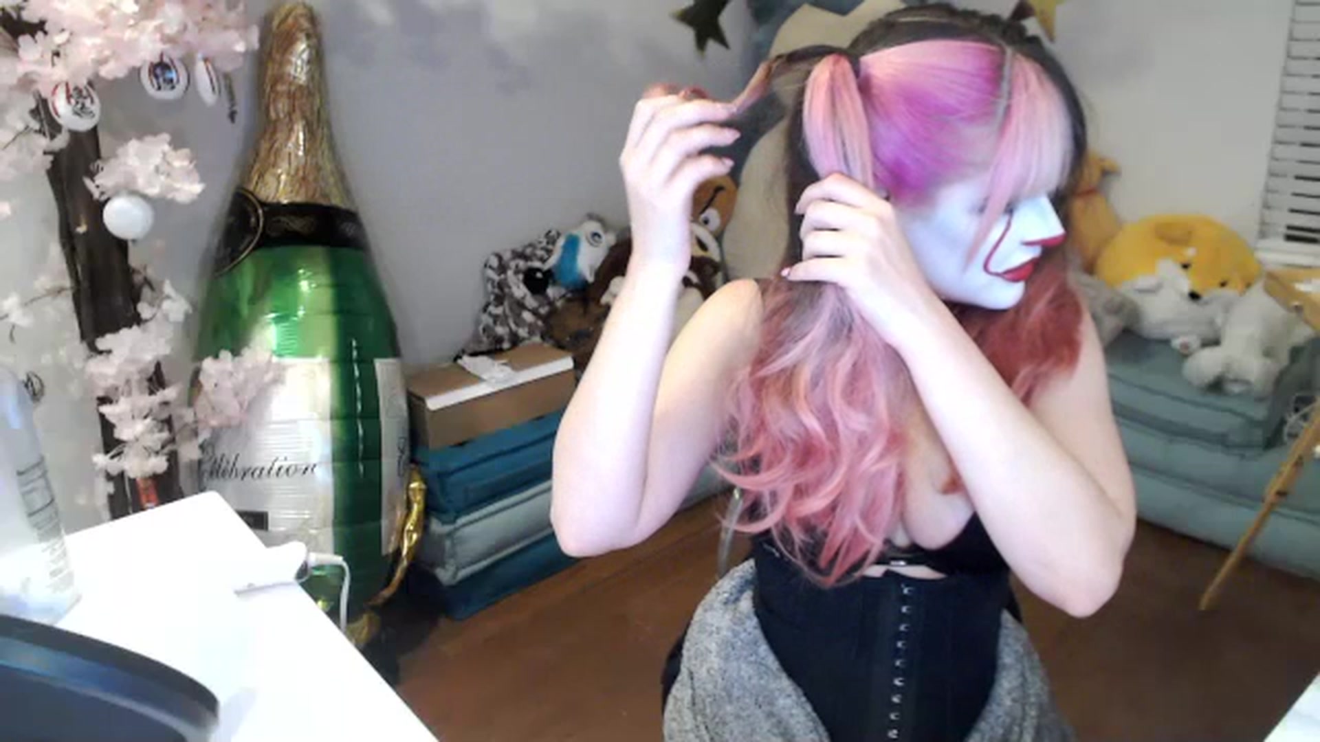 Gallery image thumbnail from DahliaIsDopey's myfreecams stream on, 09/23/2023, 02:31 image 2 of 20
