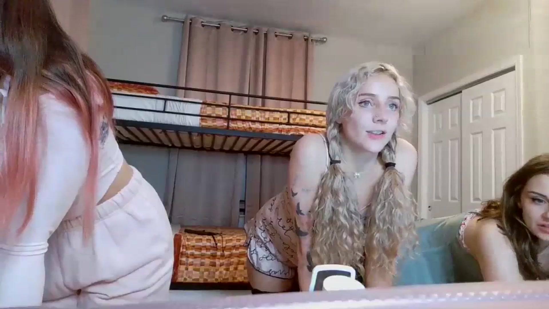 Gallery image thumbnail from DahliaIsDopey's myfreecams stream on, 09/30/2023, 03:03 image 8 of 20