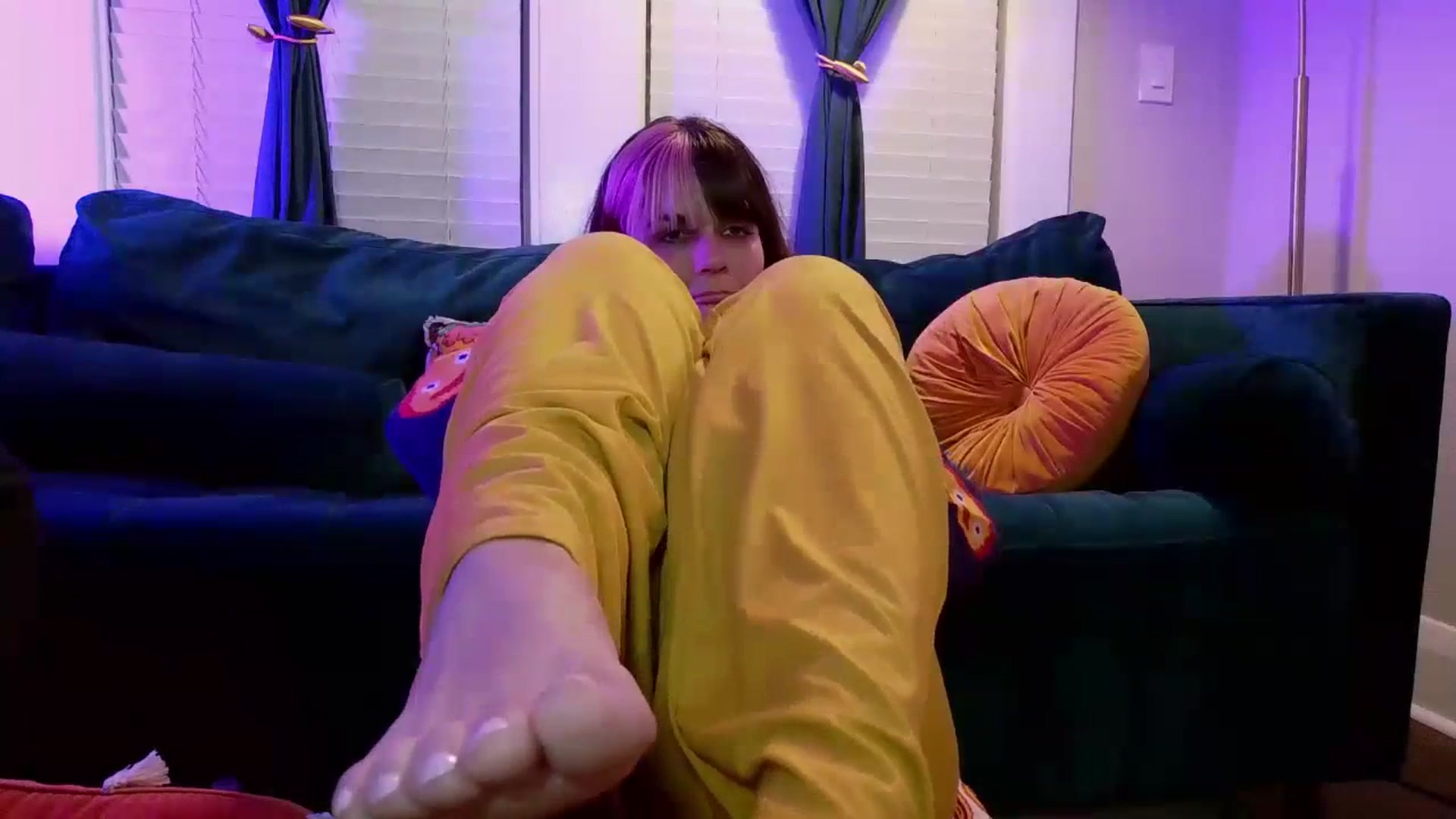 Gallery image thumbnail from DahliaIsDopey's myfreecams stream on, 10/02/2023, 02:35 image 14 of 20