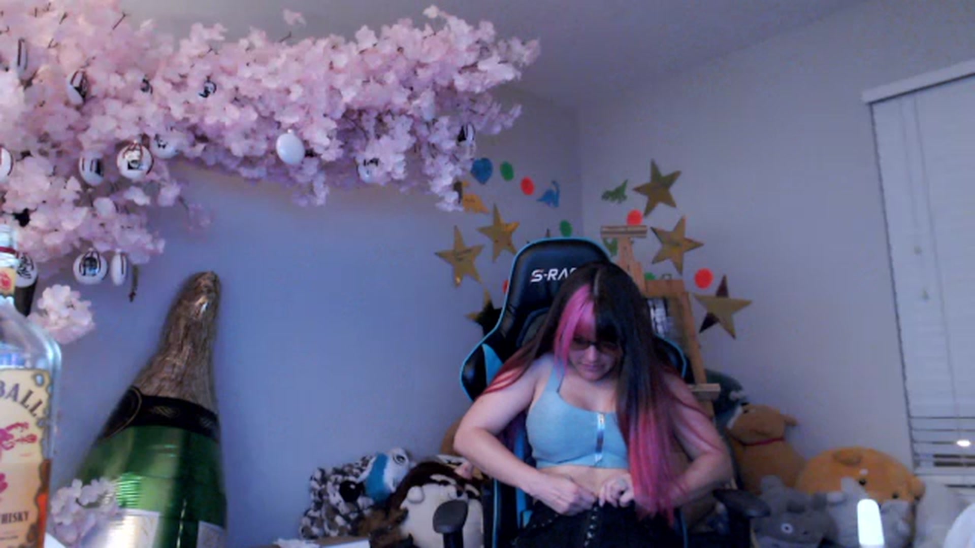 Gallery image thumbnail from DahliaIsDopey's myfreecams stream on, 10/06/2023, 03:31 image 19 of 20