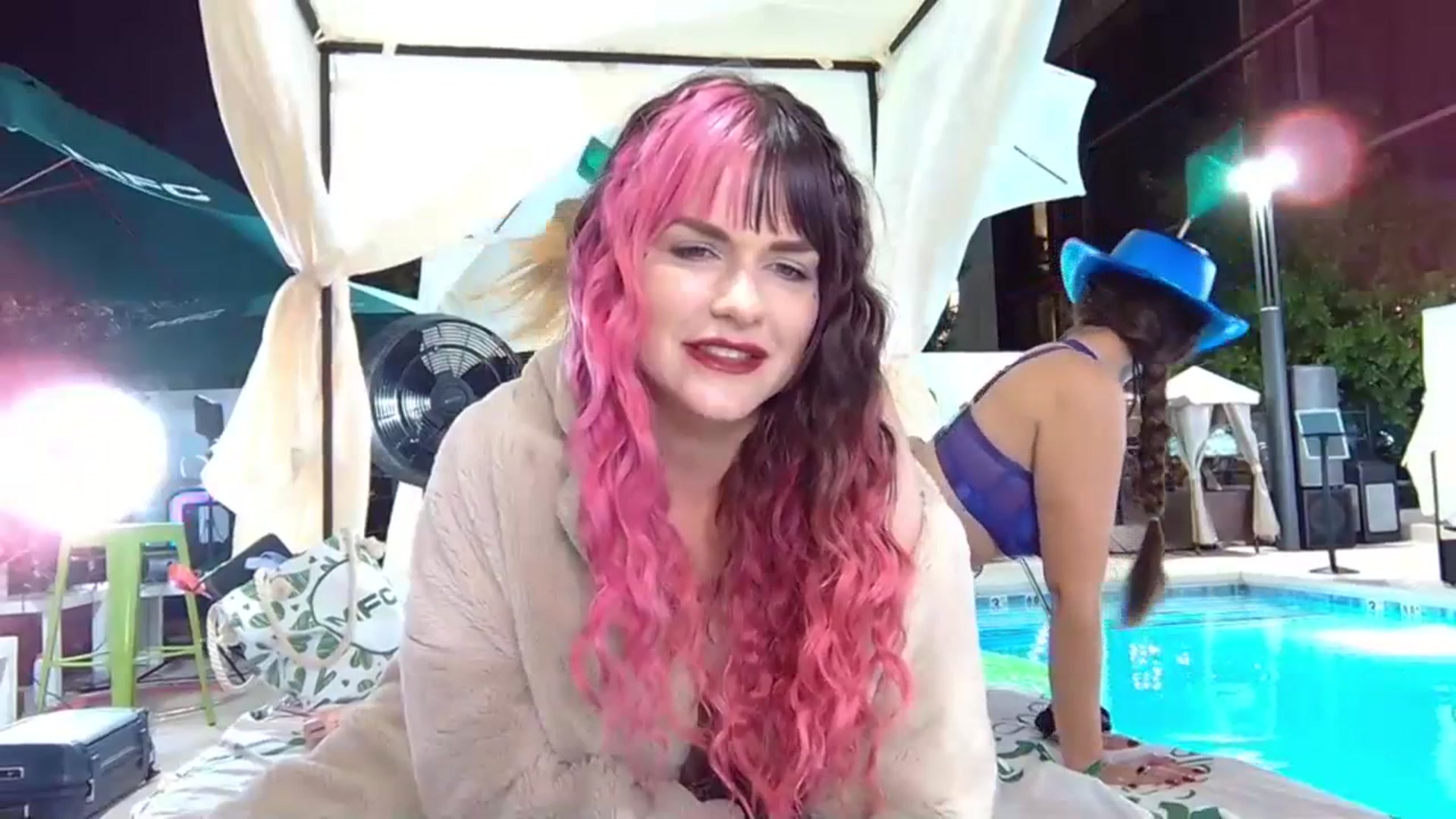 Gallery image thumbnail from DahliaIsDopey's myfreecams stream on, 10/11/2023, 06:10 image 6 of 20