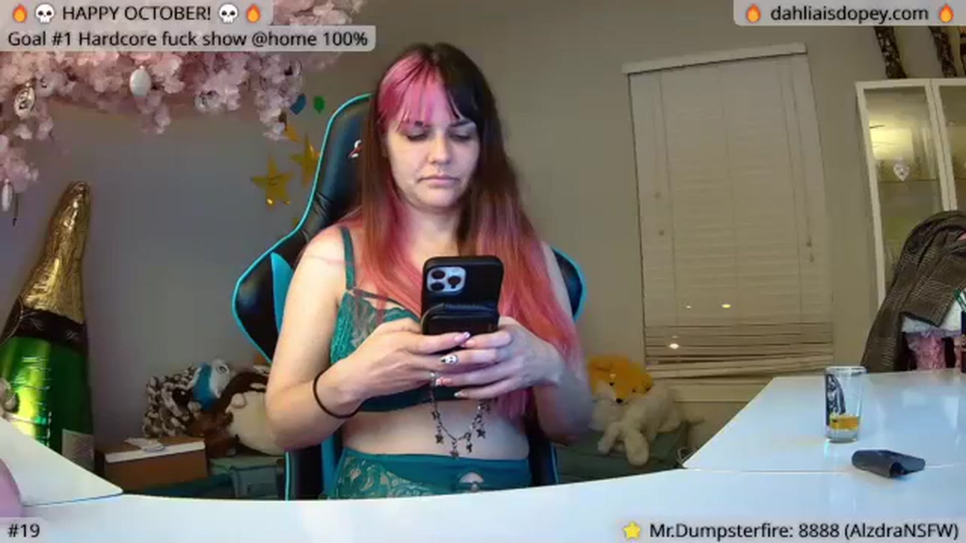 Gallery image thumbnail from DahliaIsDopey's myfreecams stream on, 10/20/2023, 05:02 image 8 of 20